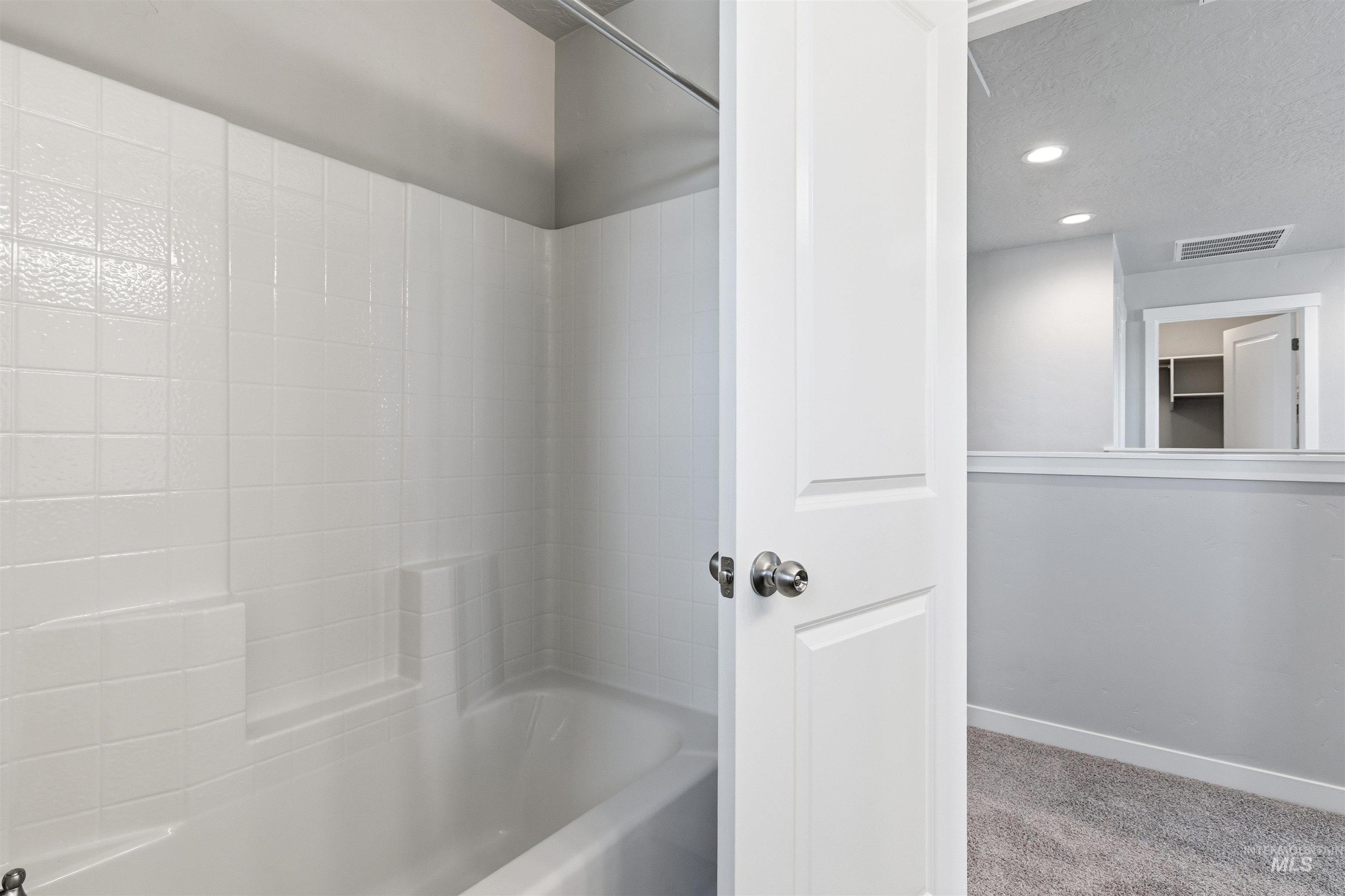 1532 Longford St Property Photo 32