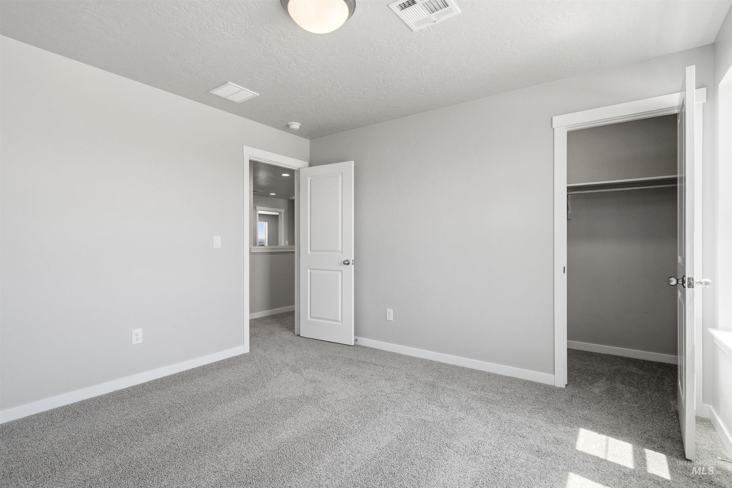 1532 Longford St Property Photo 34