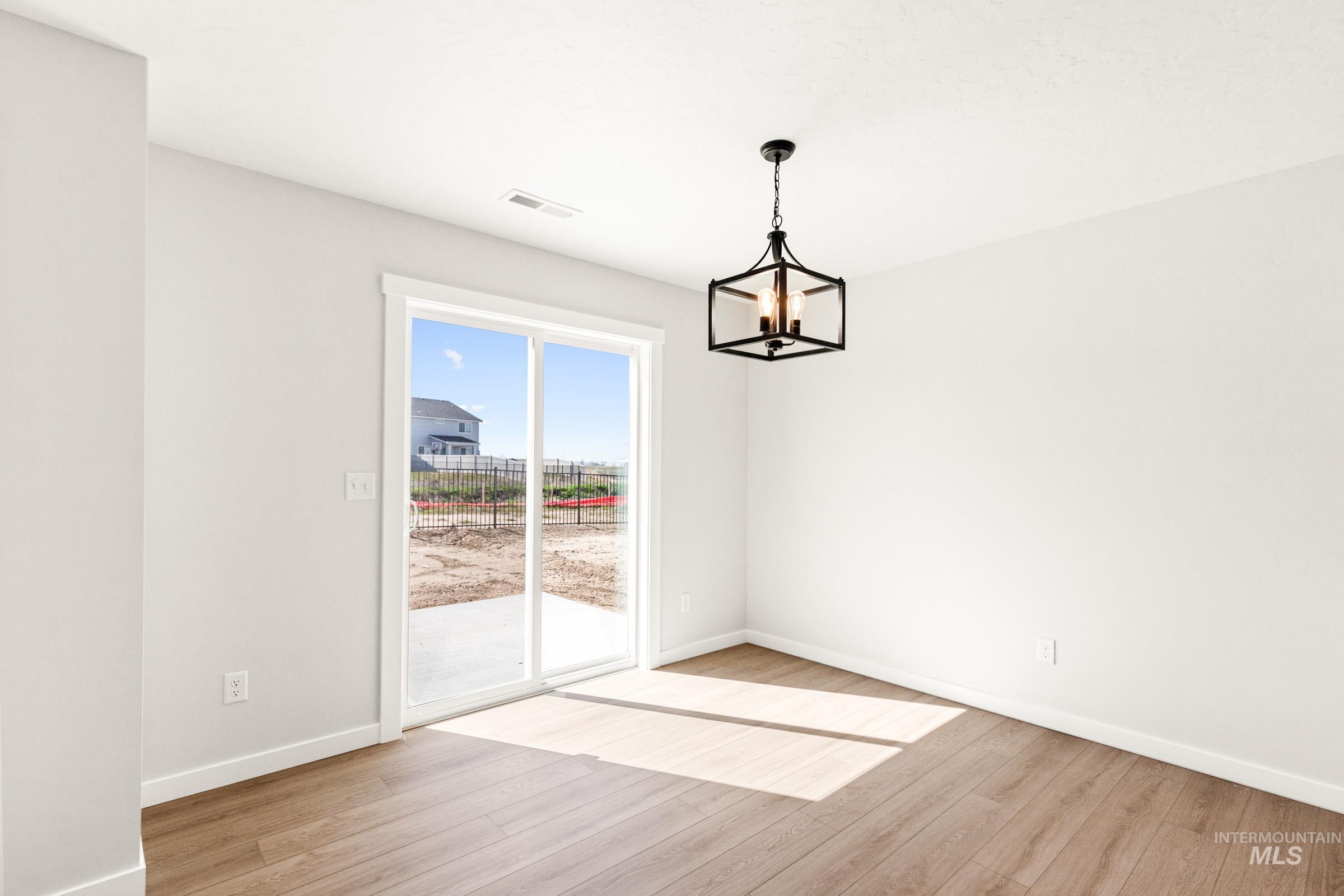 2355 W Red Jasper Dr Property Photo 10