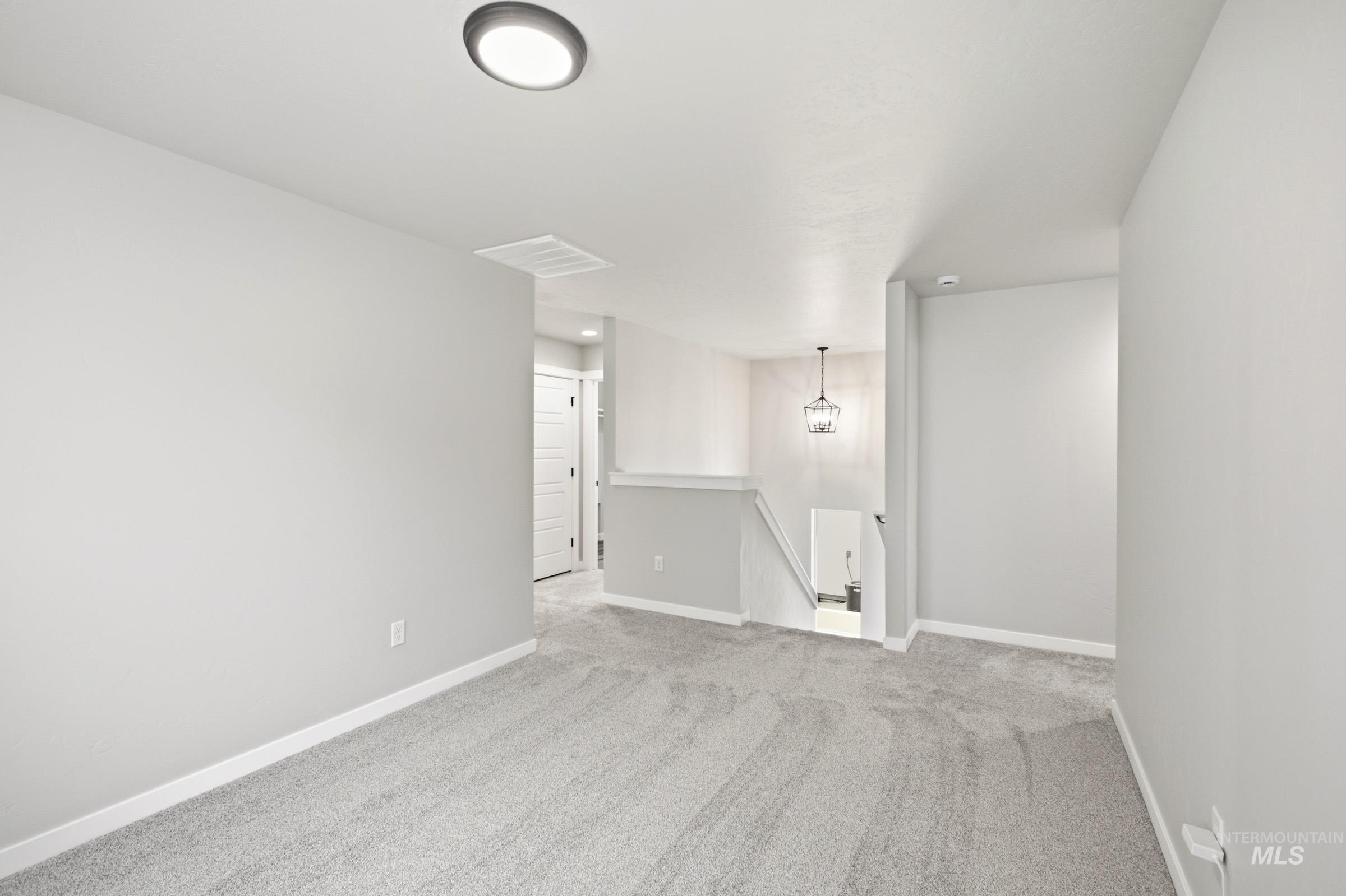 2355 W Red Jasper Dr Property Photo 14