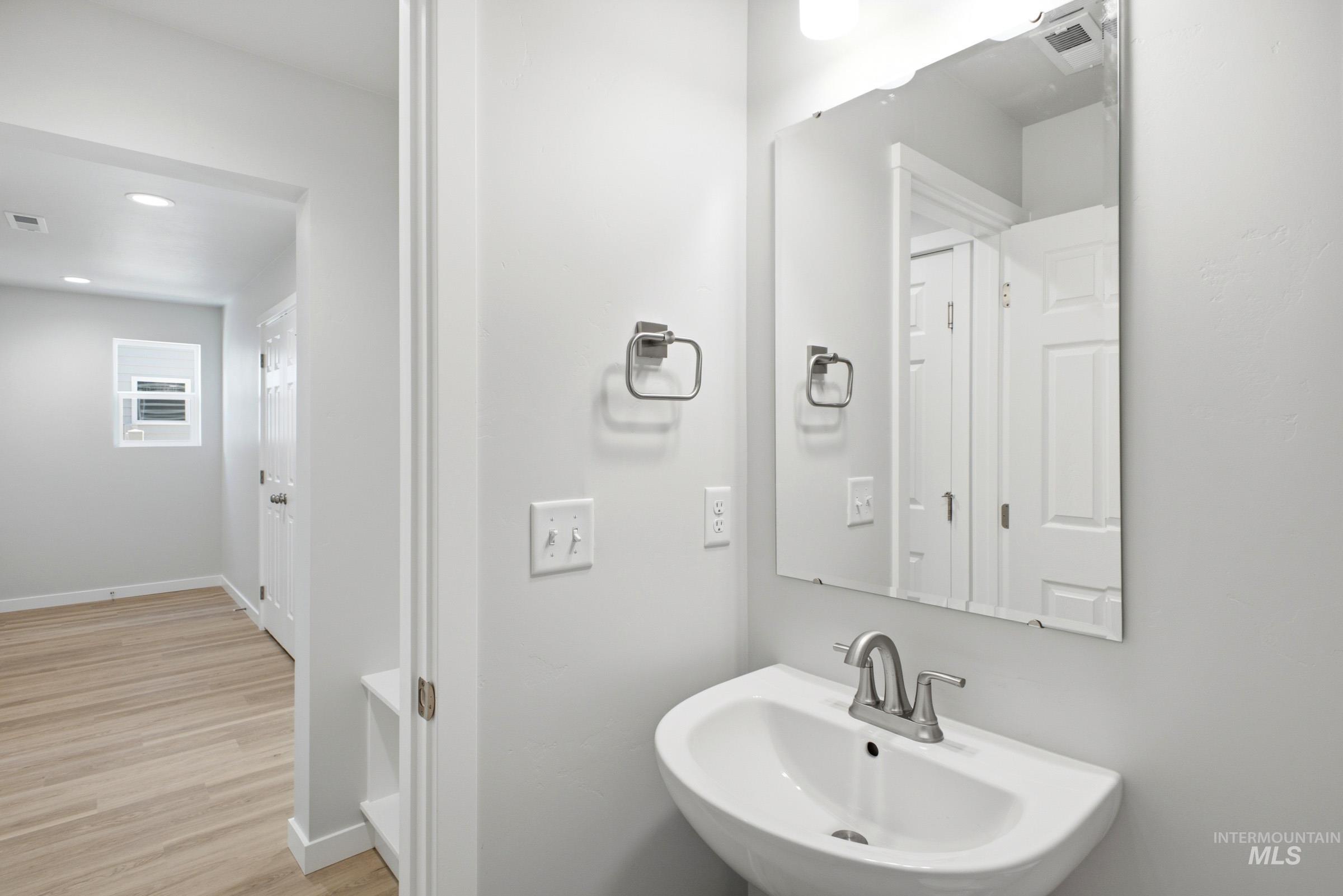 2375 W Fallon Lp Property Photo 12