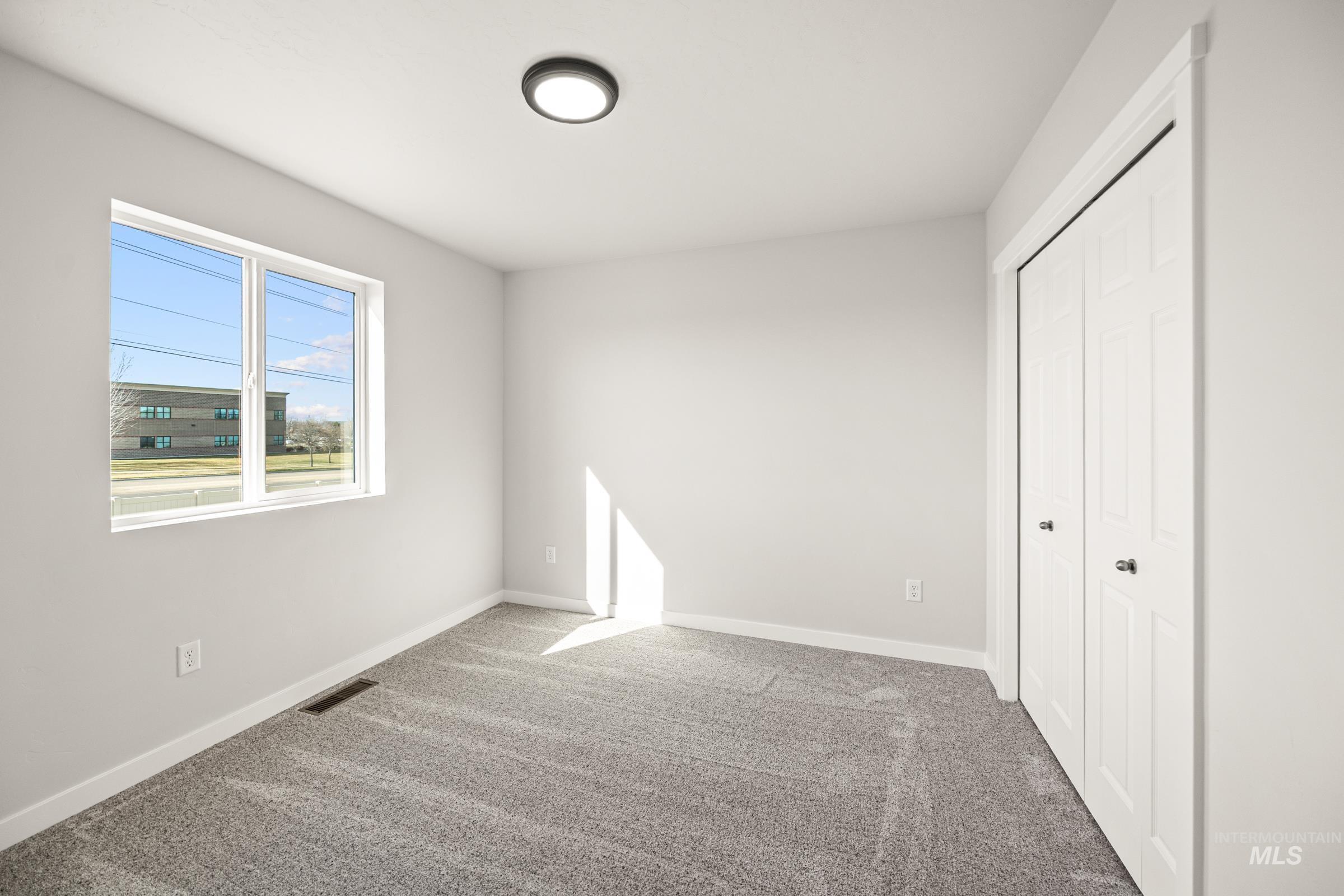 2375 W Fallon Lp Property Photo 17