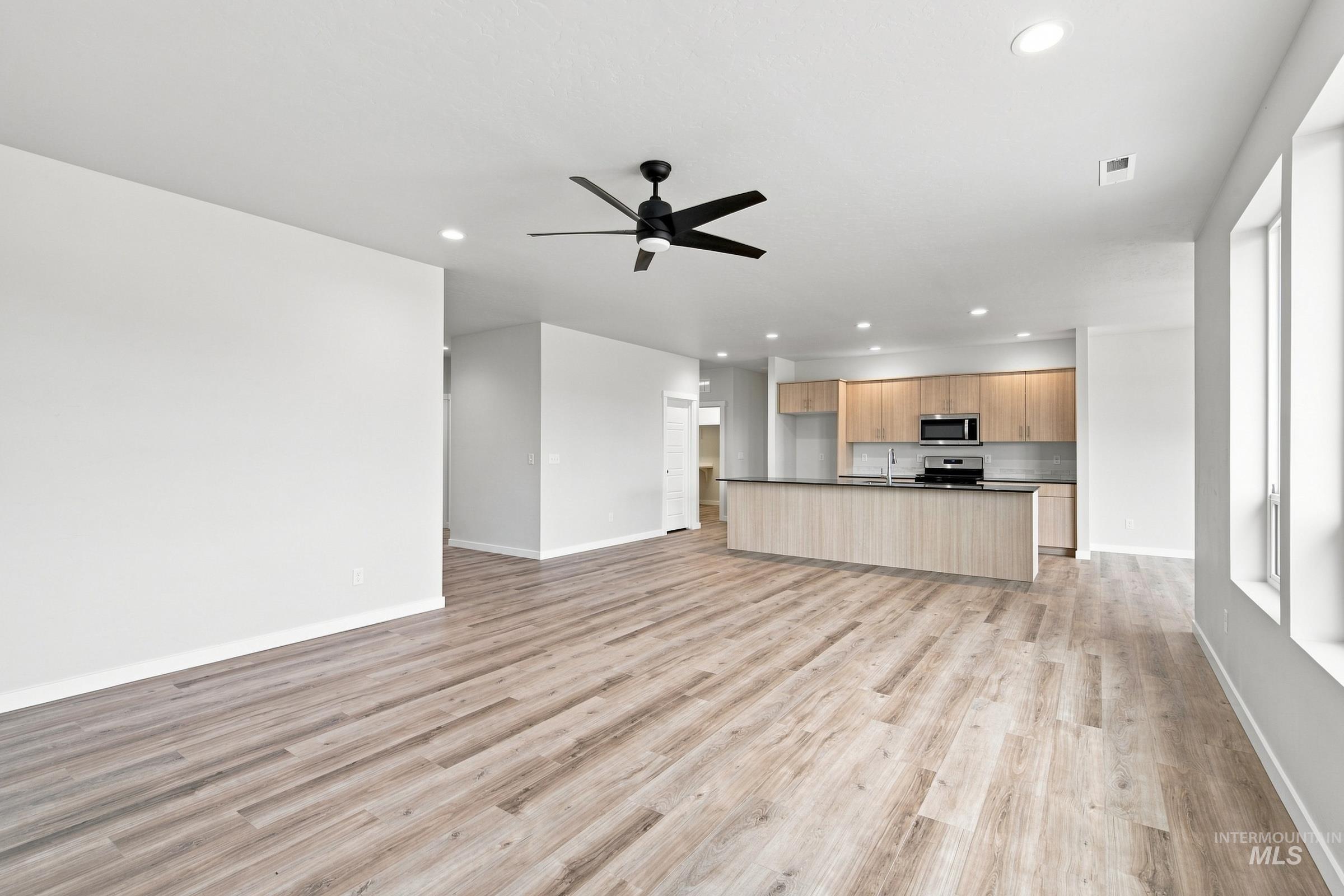 5127 S Edgecomb Way Property Photo 10