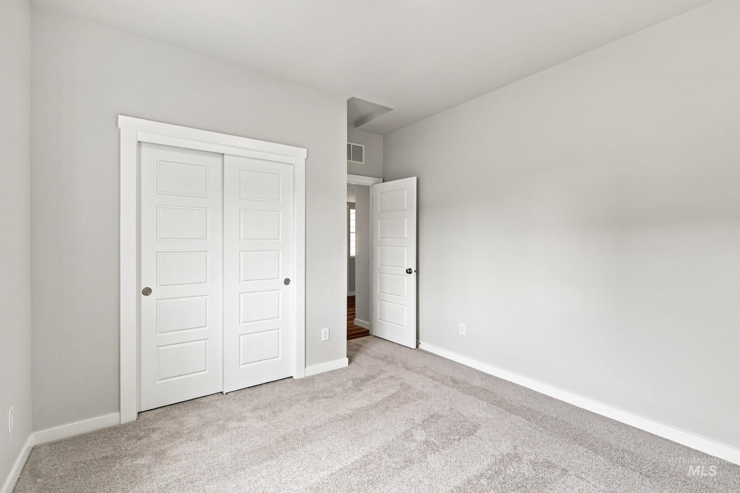 5127 S Edgecomb Way Property Photo 17