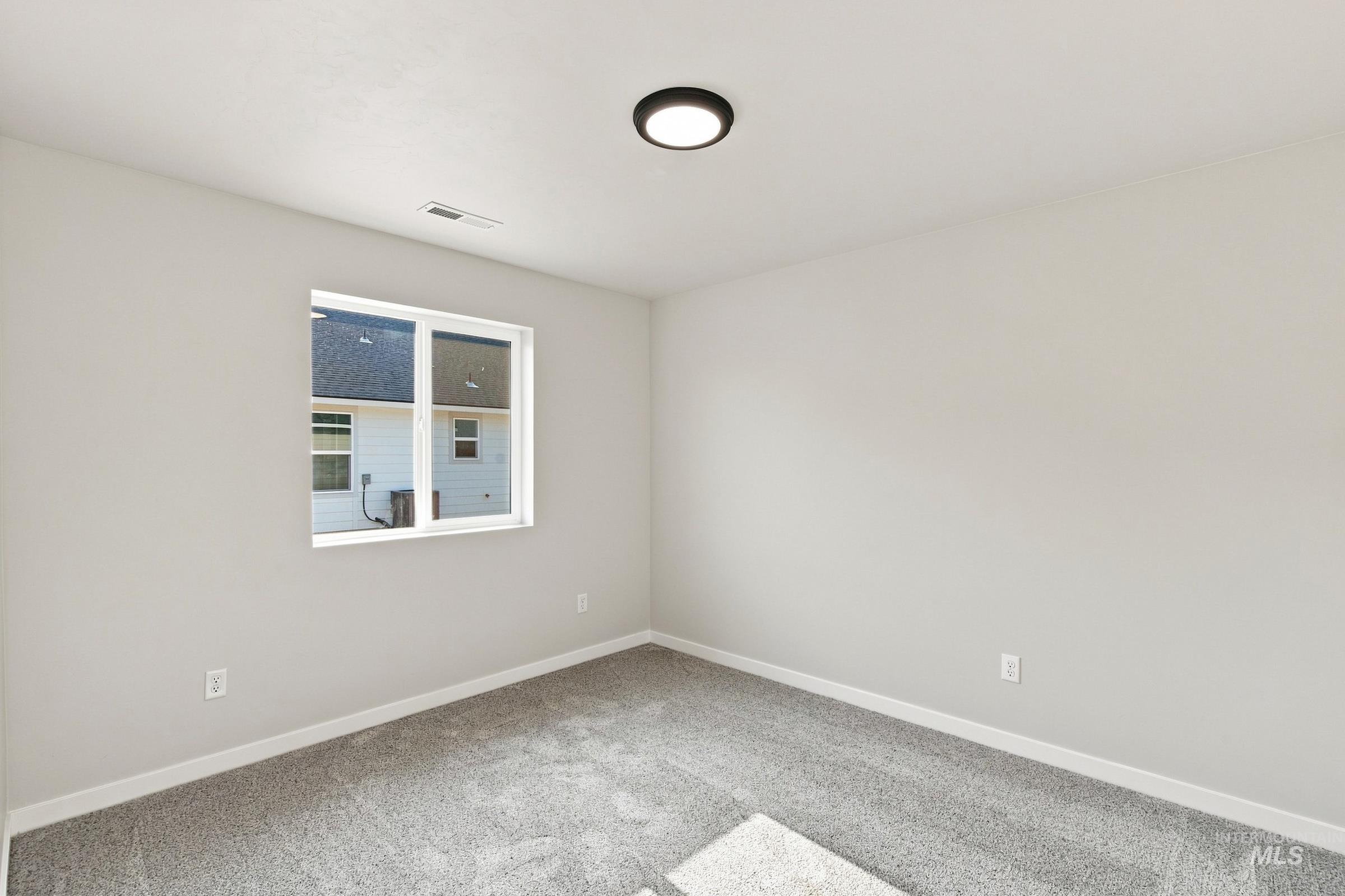 3723 E White Plains St Property Photo 13