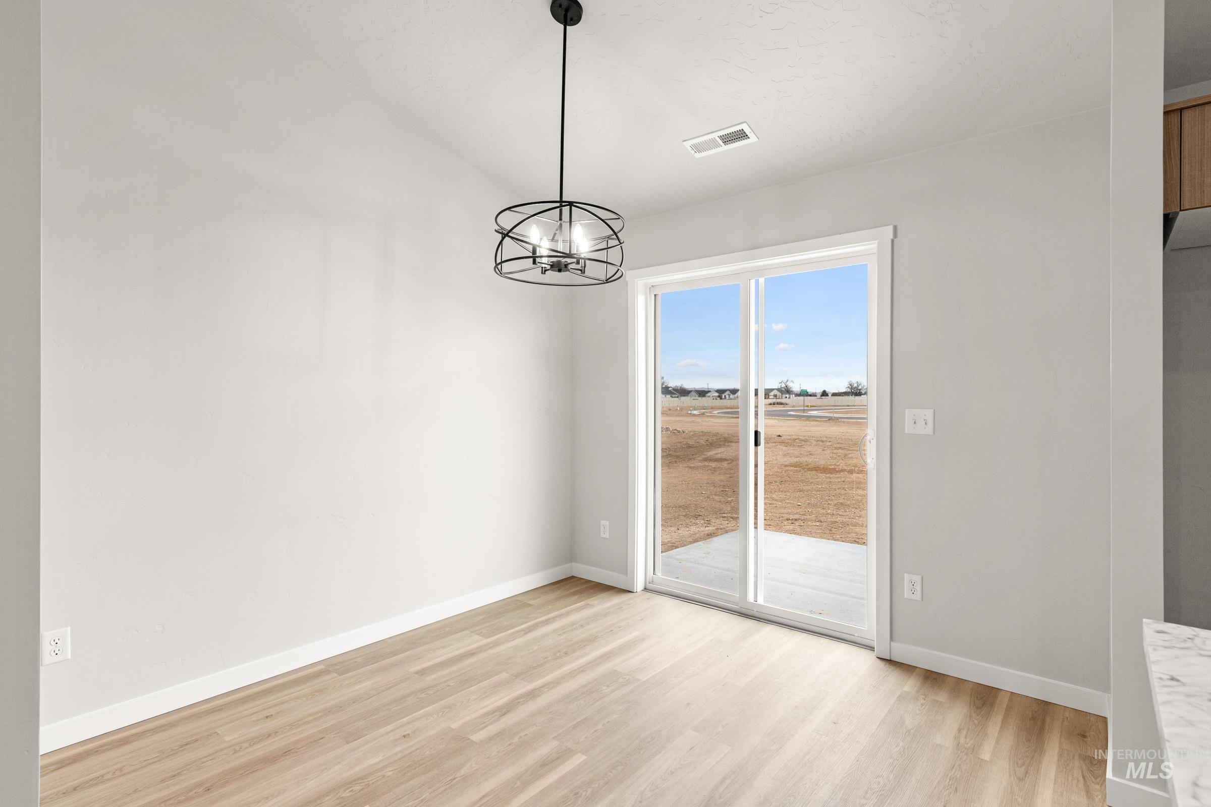 3772 E Freedom Tower Dr Property Photo 6