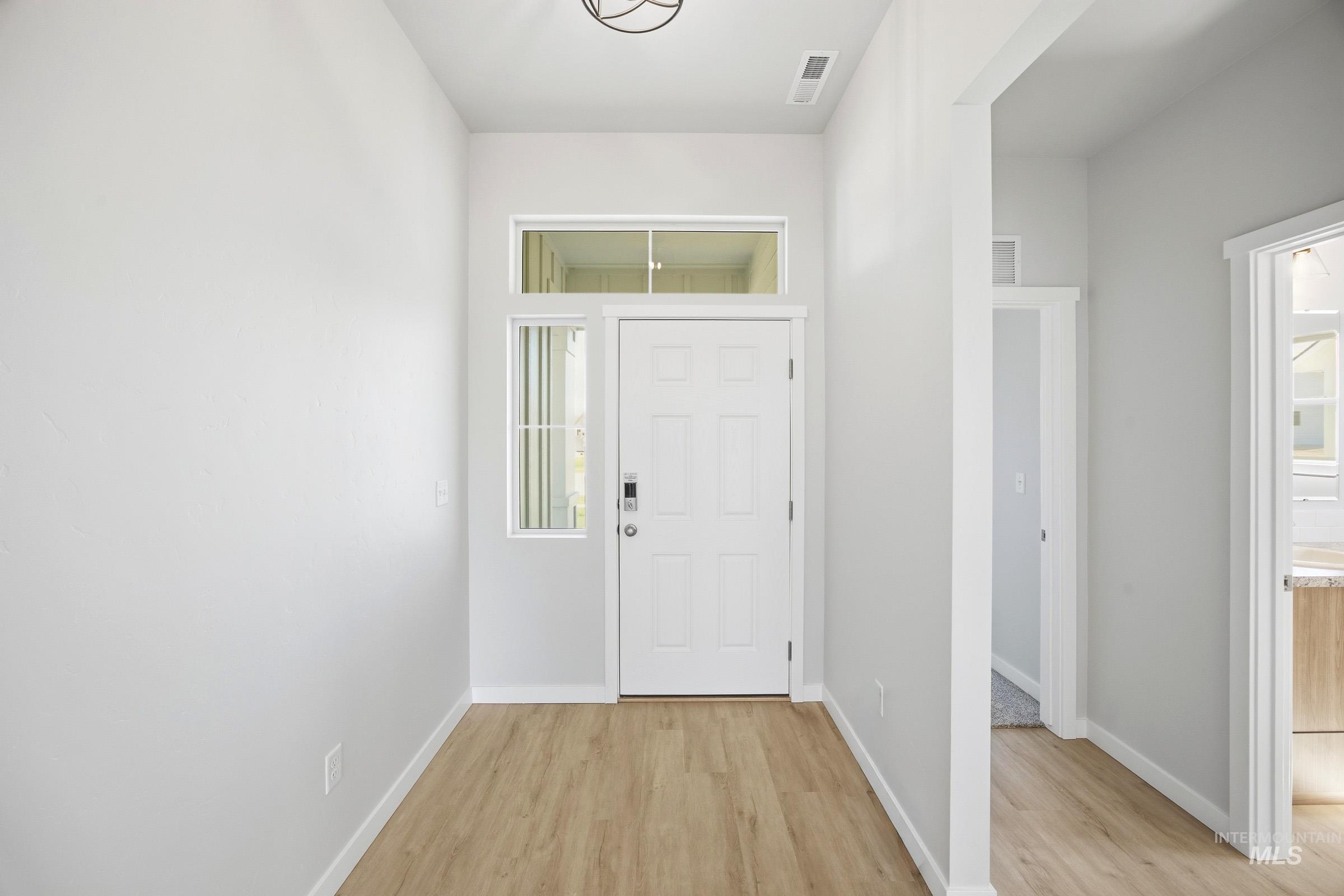 4595 S Amsterdam Ave Property Photo 2