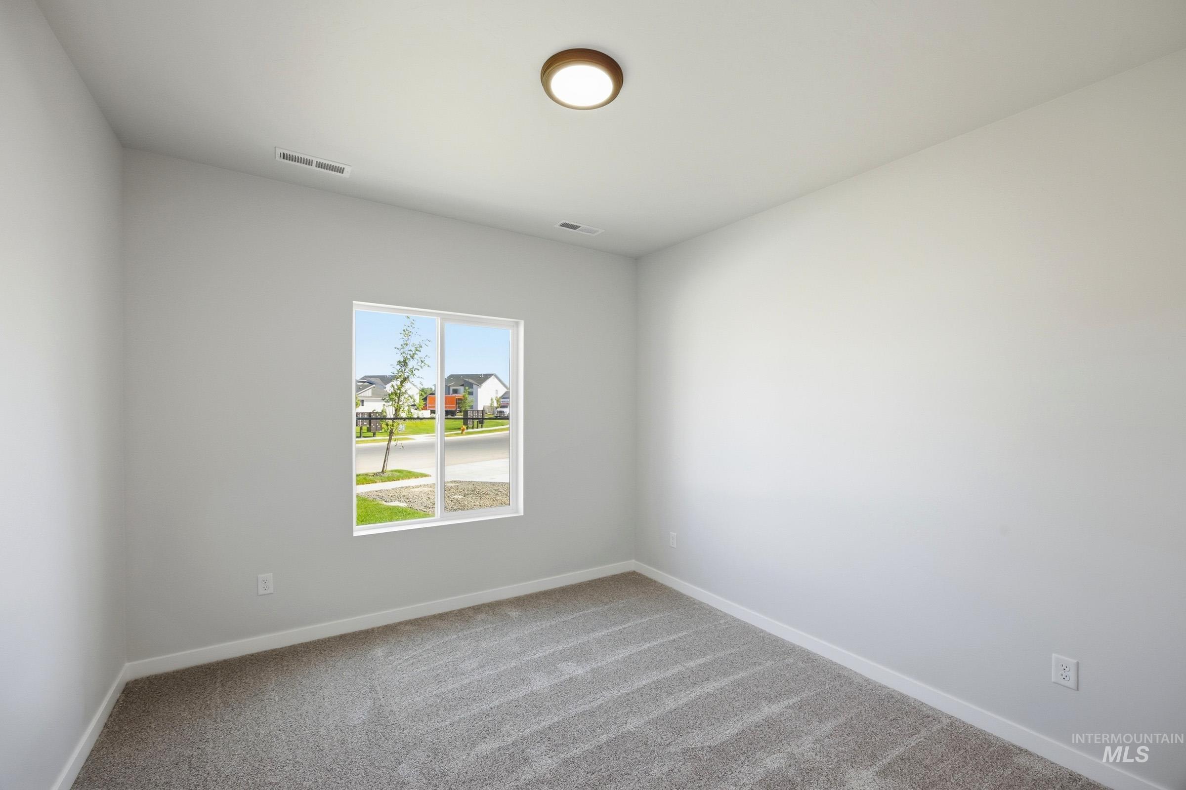 4595 S Amsterdam Ave Property Photo 13
