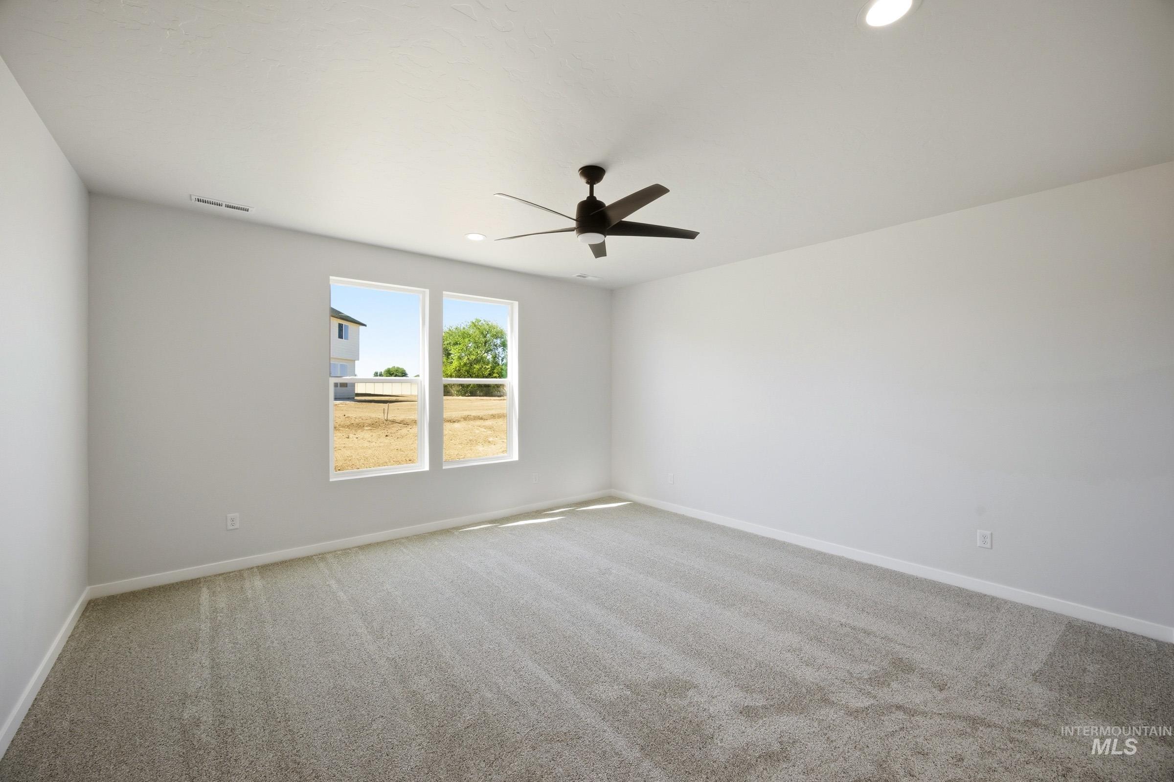 4595 S Amsterdam Ave Property Photo 21