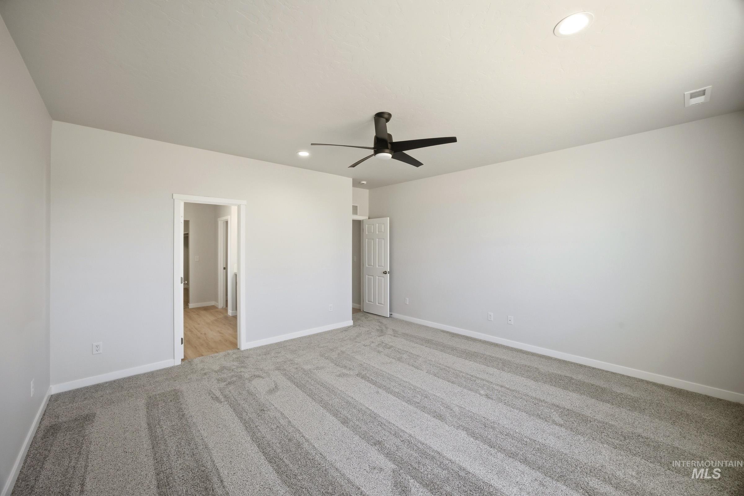 4595 S Amsterdam Ave Property Photo 22