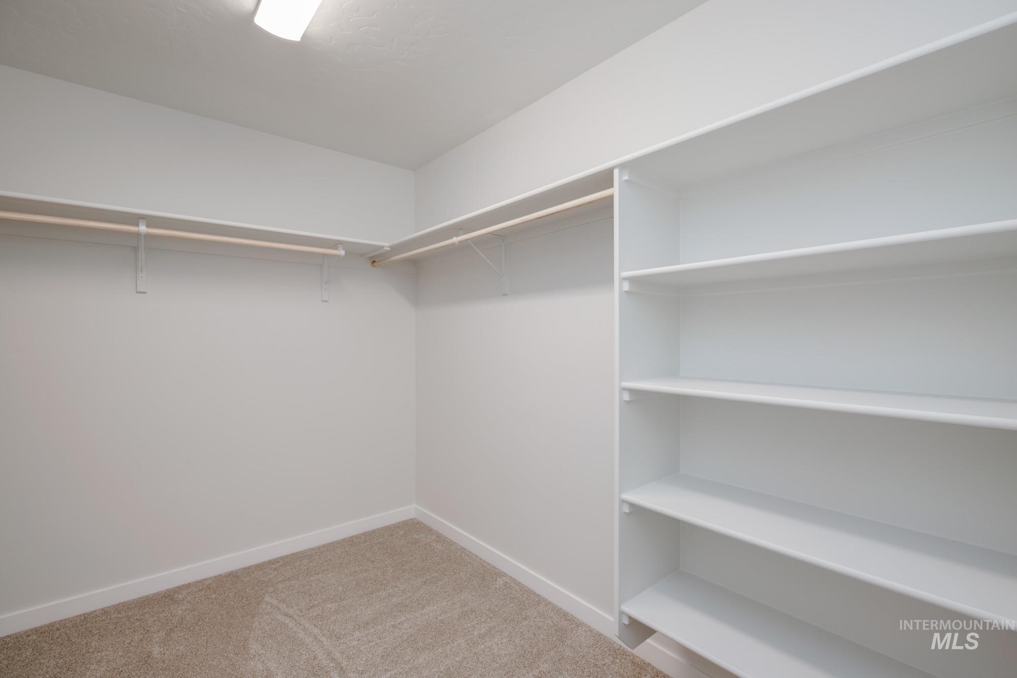 15382 Albatross Ave Property Photo 22