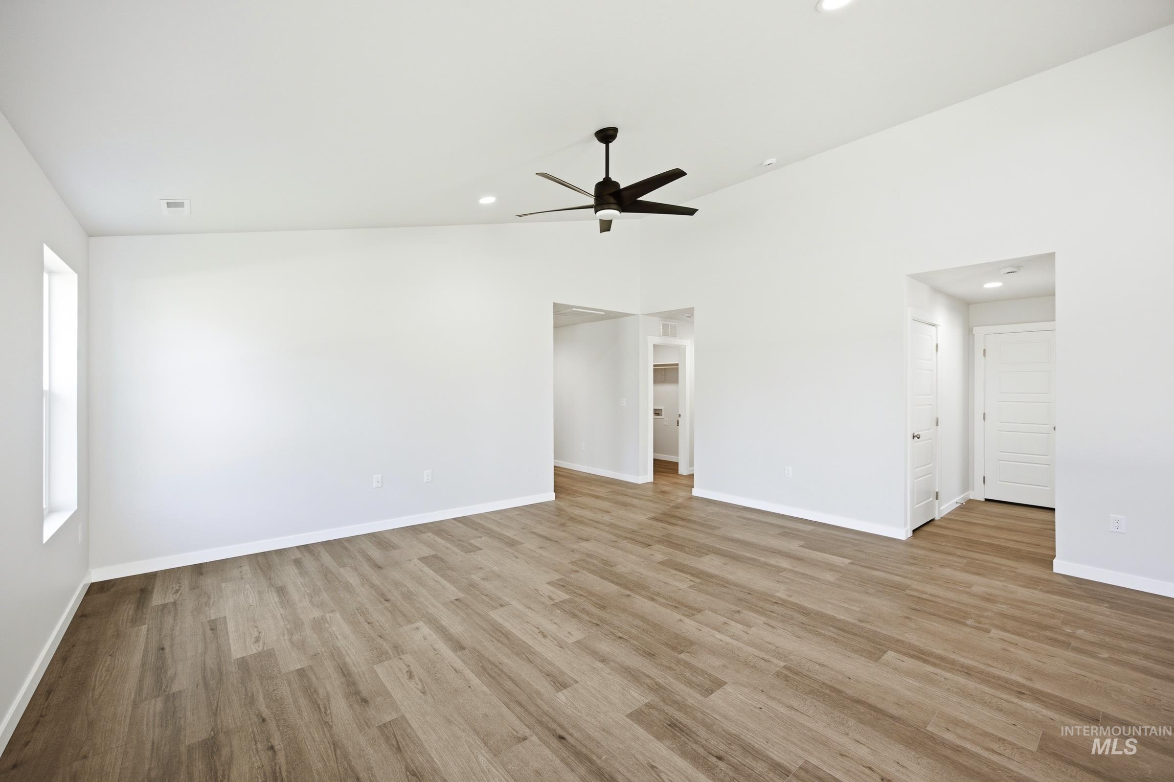 15285 Patriot Ave Property Photo 8