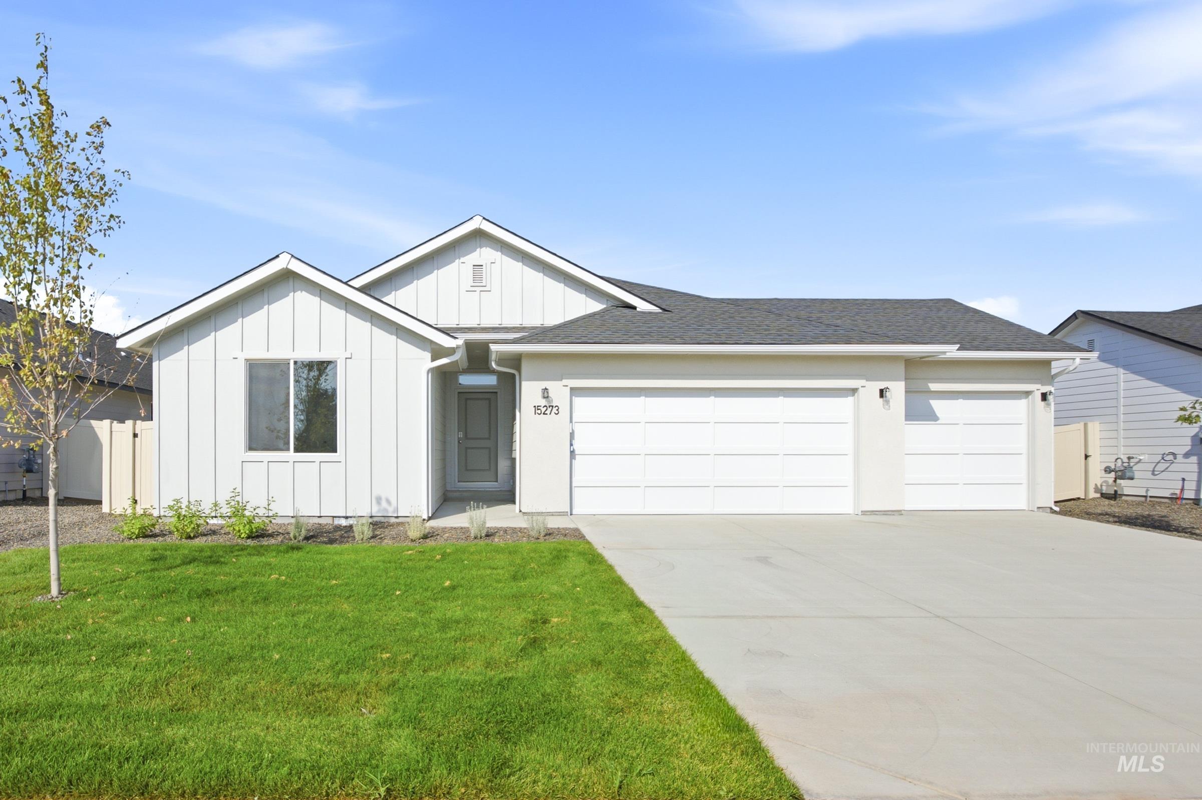 15273 Patriot Ave Property Photo 1