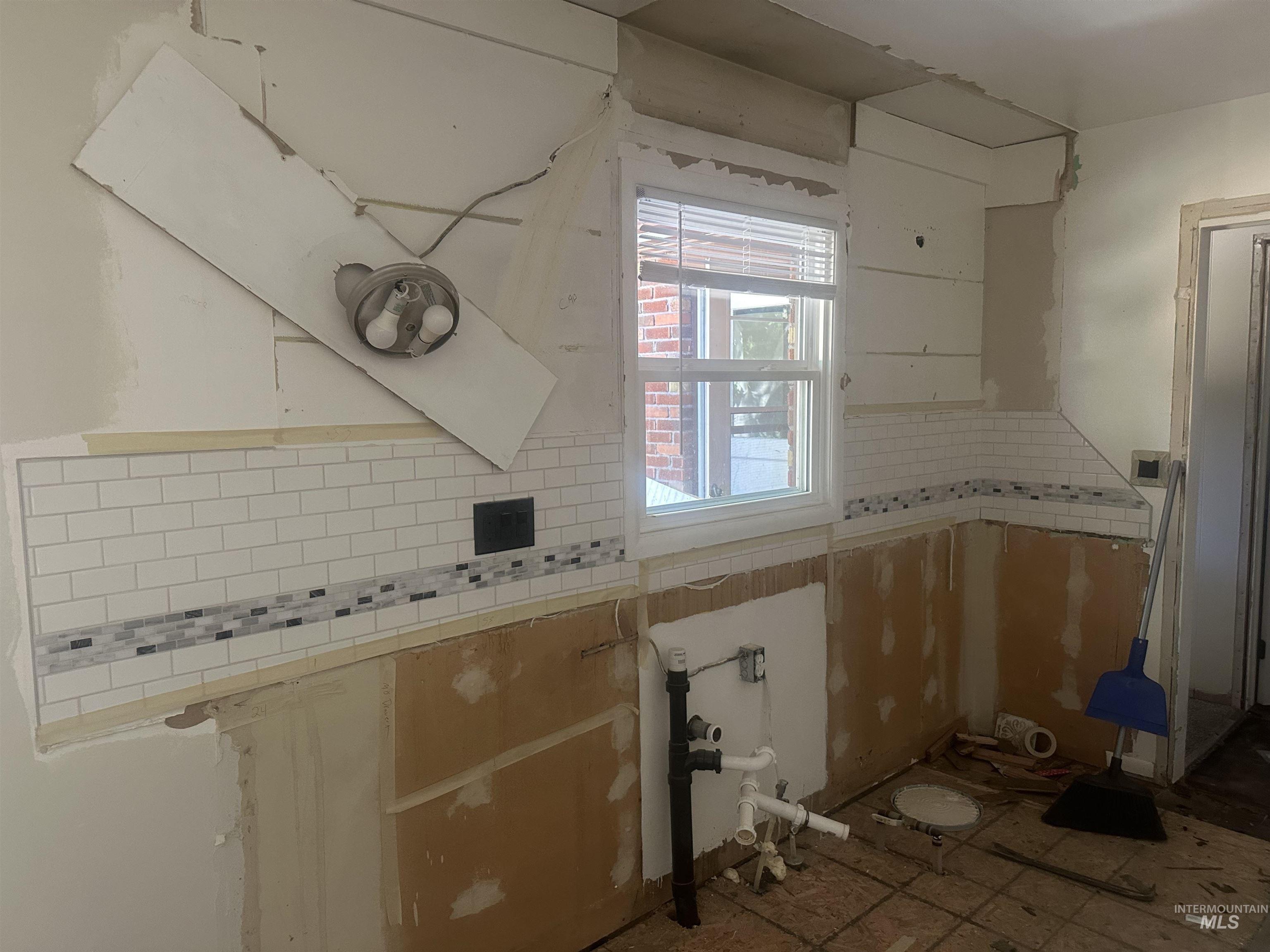 2018 S Jackson St Property Photo 2