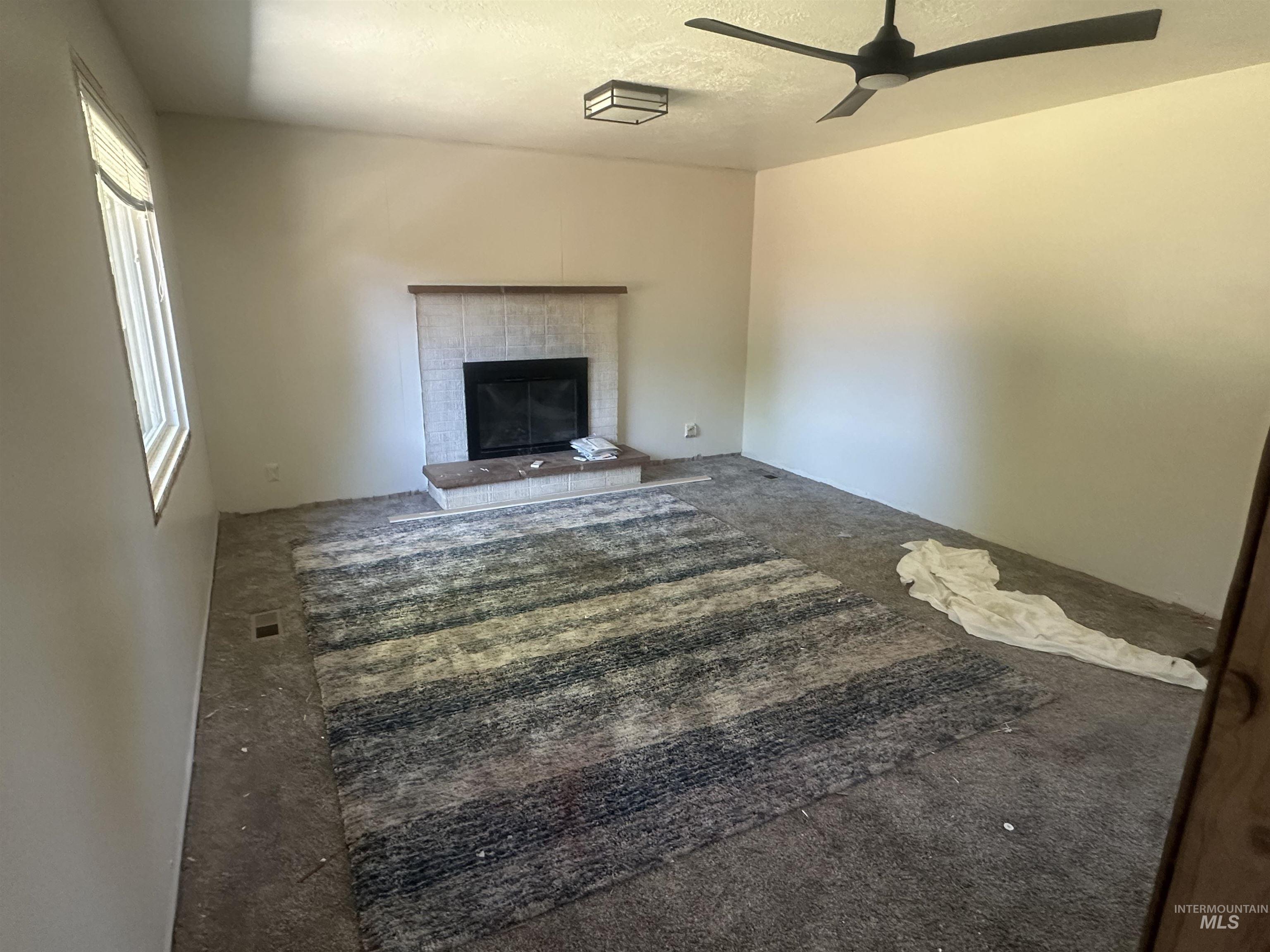 2018 S Jackson St Property Photo 3