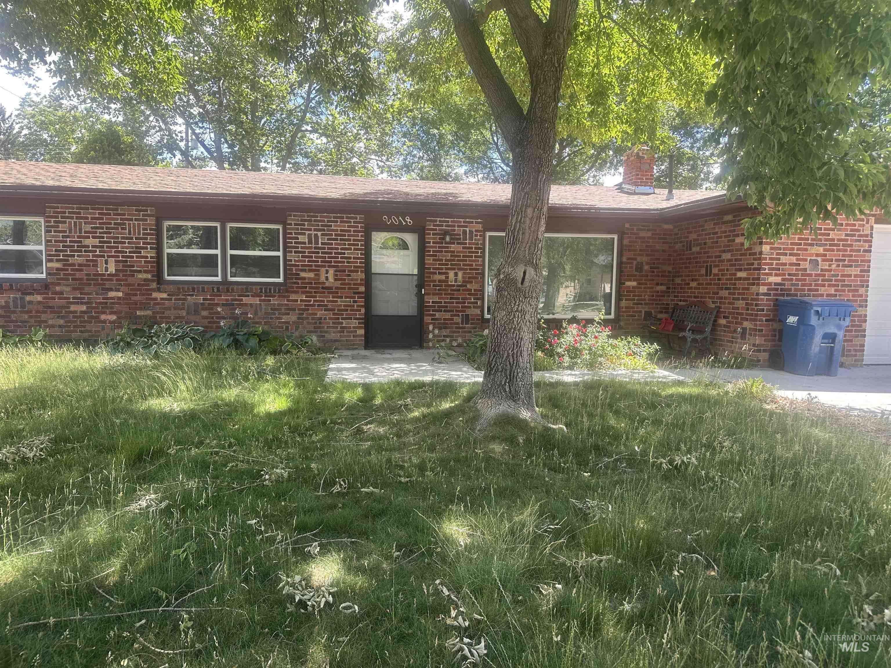 2018 S Jackson St Property Photo 6