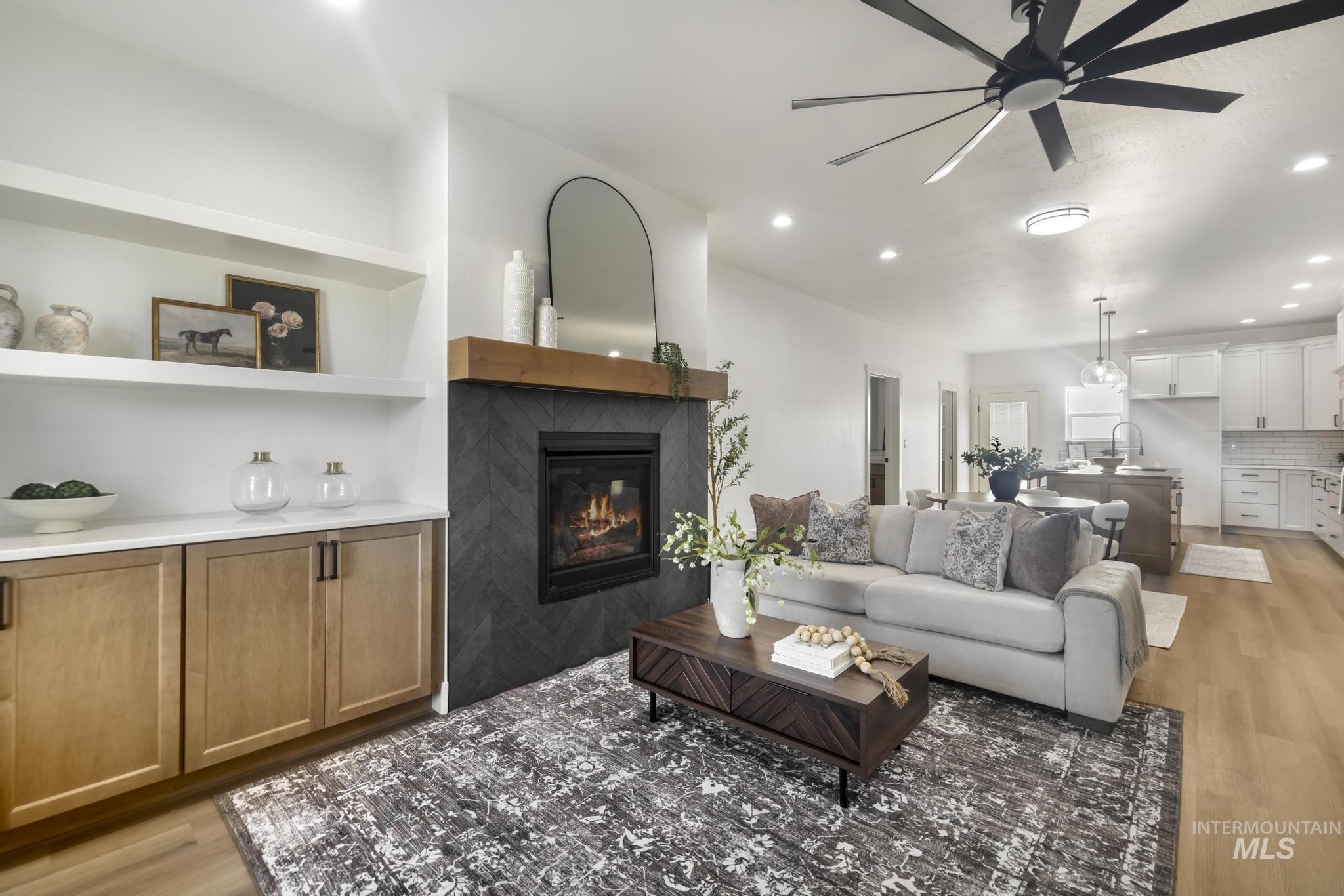 514 Full Moon Way Property Photo 10