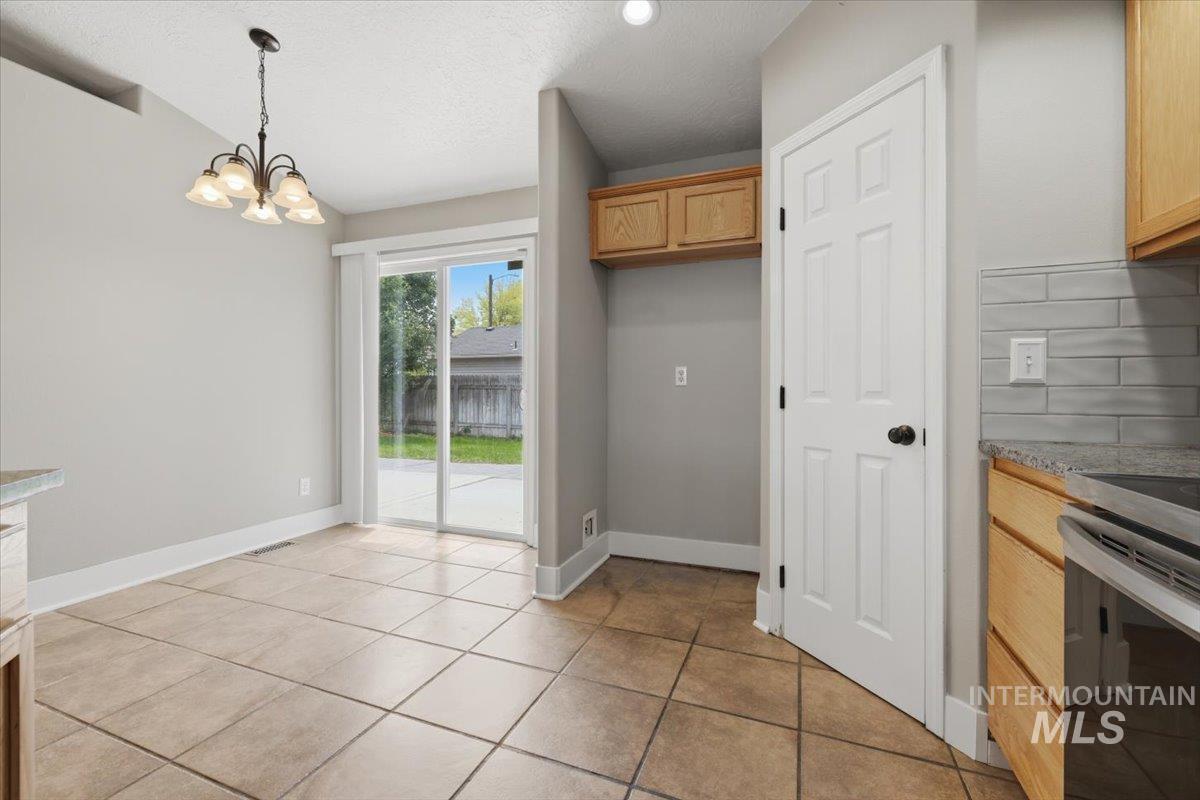 3415 E Sherman Property Photo 13