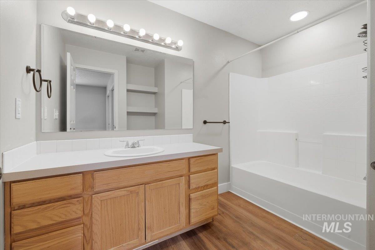3415 E Sherman Property Photo 18