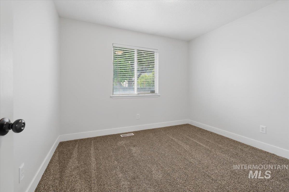 3415 E Sherman Property Photo 21