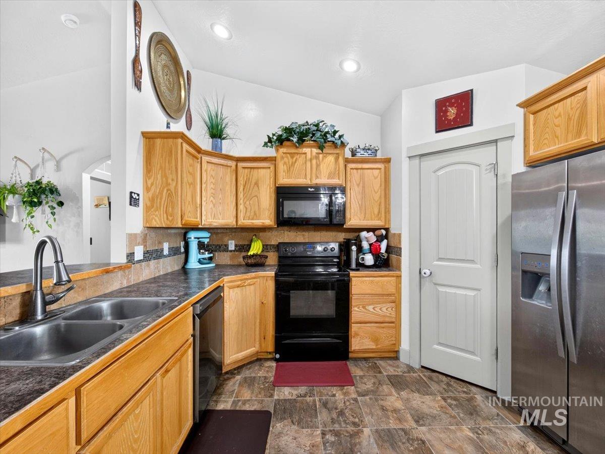 1078 Dittman Dr Property Photo 16