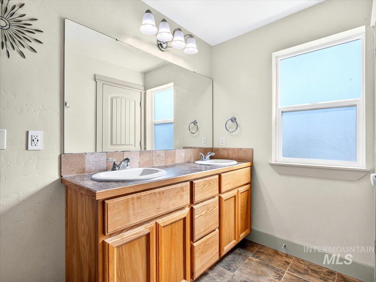 1078 Dittman Dr Property Photo 27