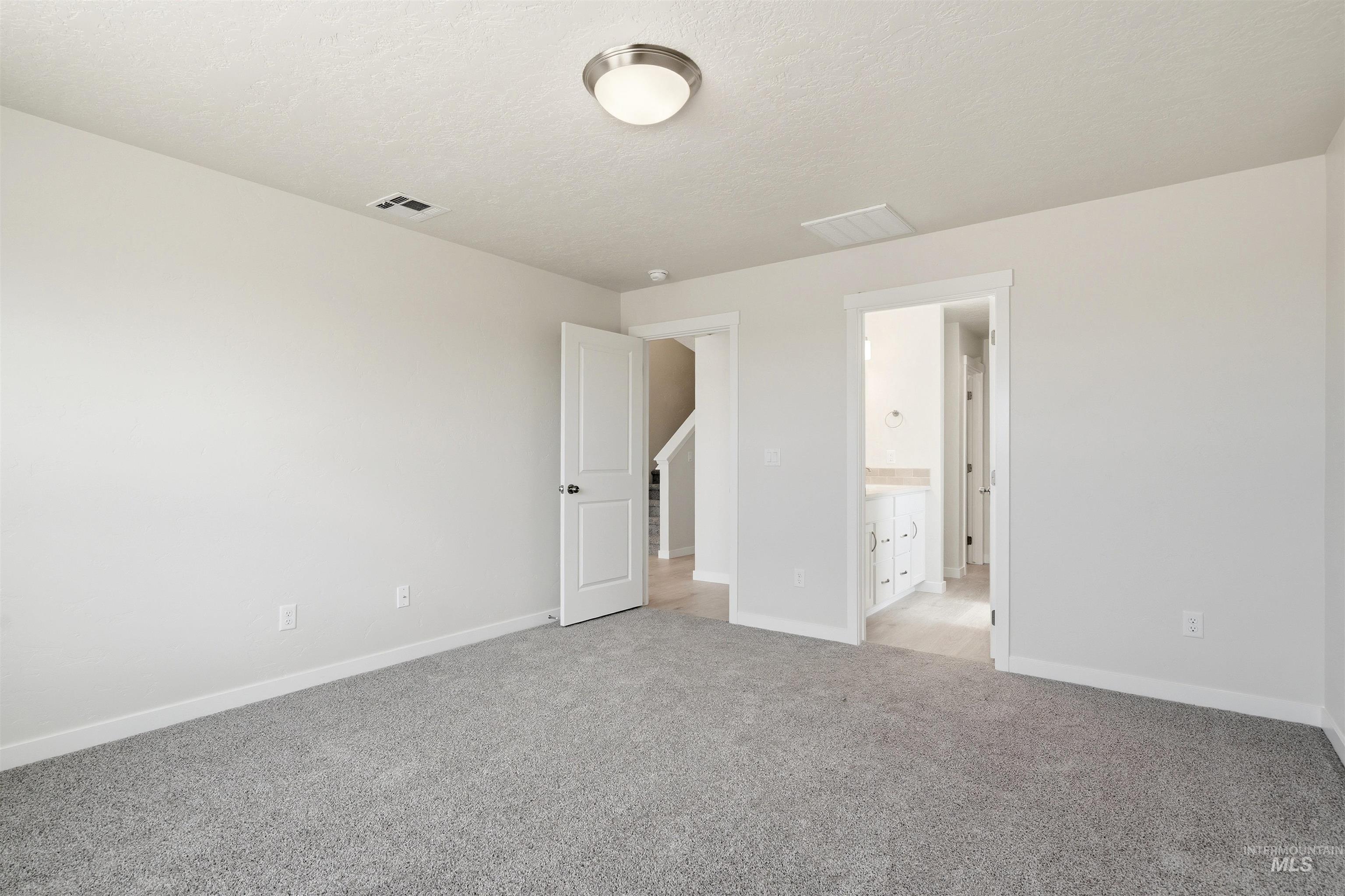1652 Longford St Property Photo 10