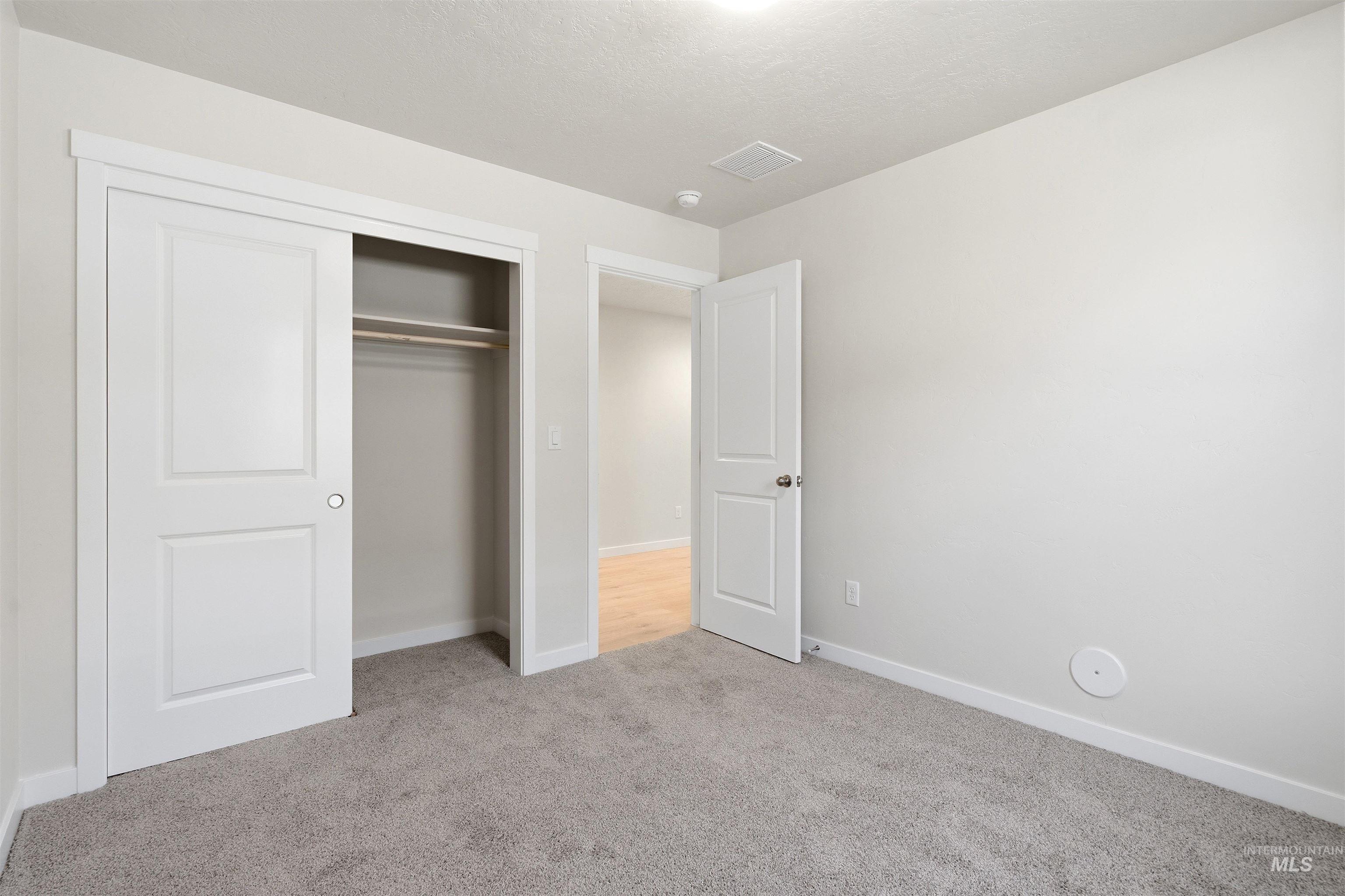 1652 Longford St Property Photo 15