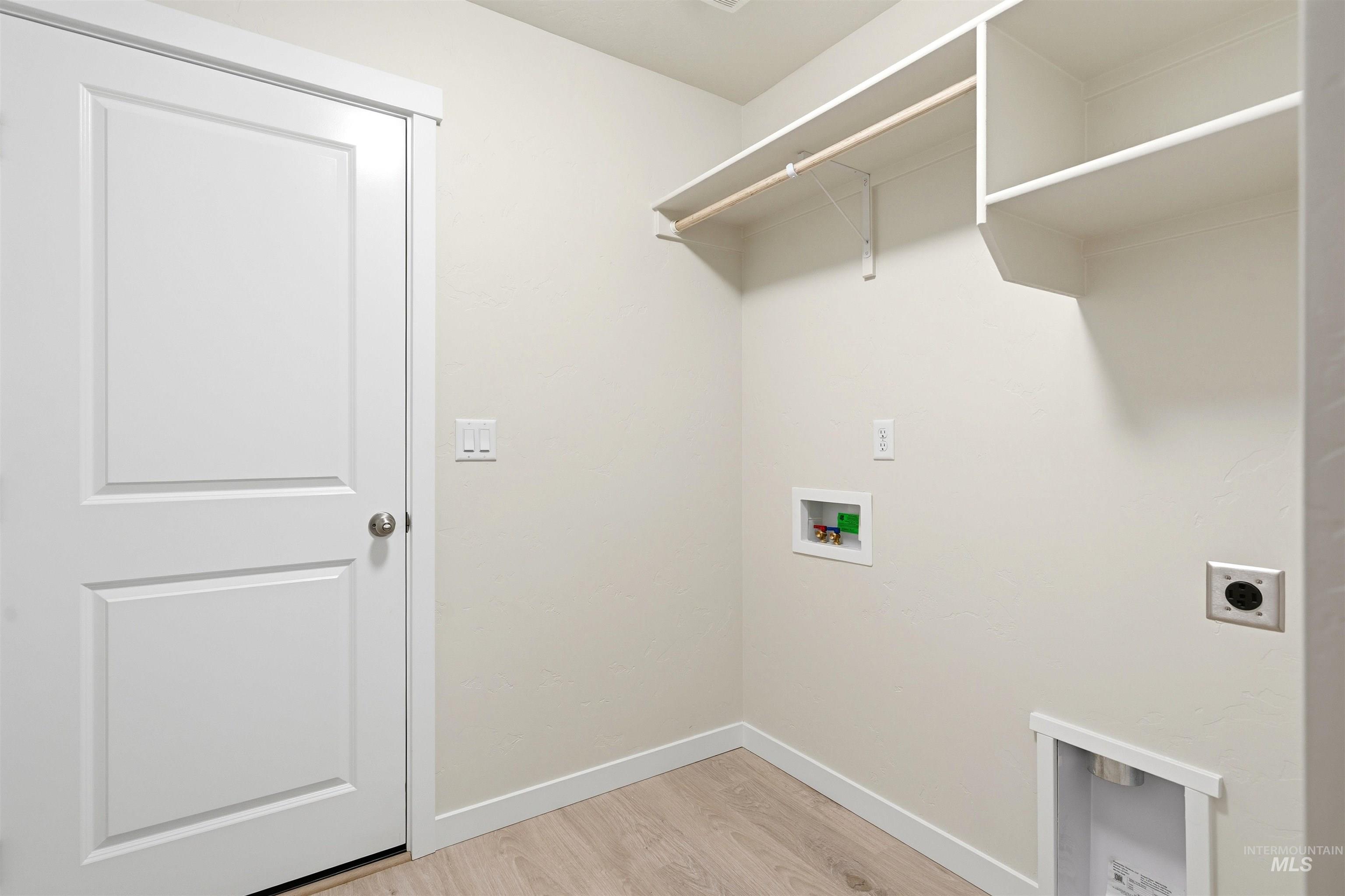 1652 Longford St Property Photo 20
