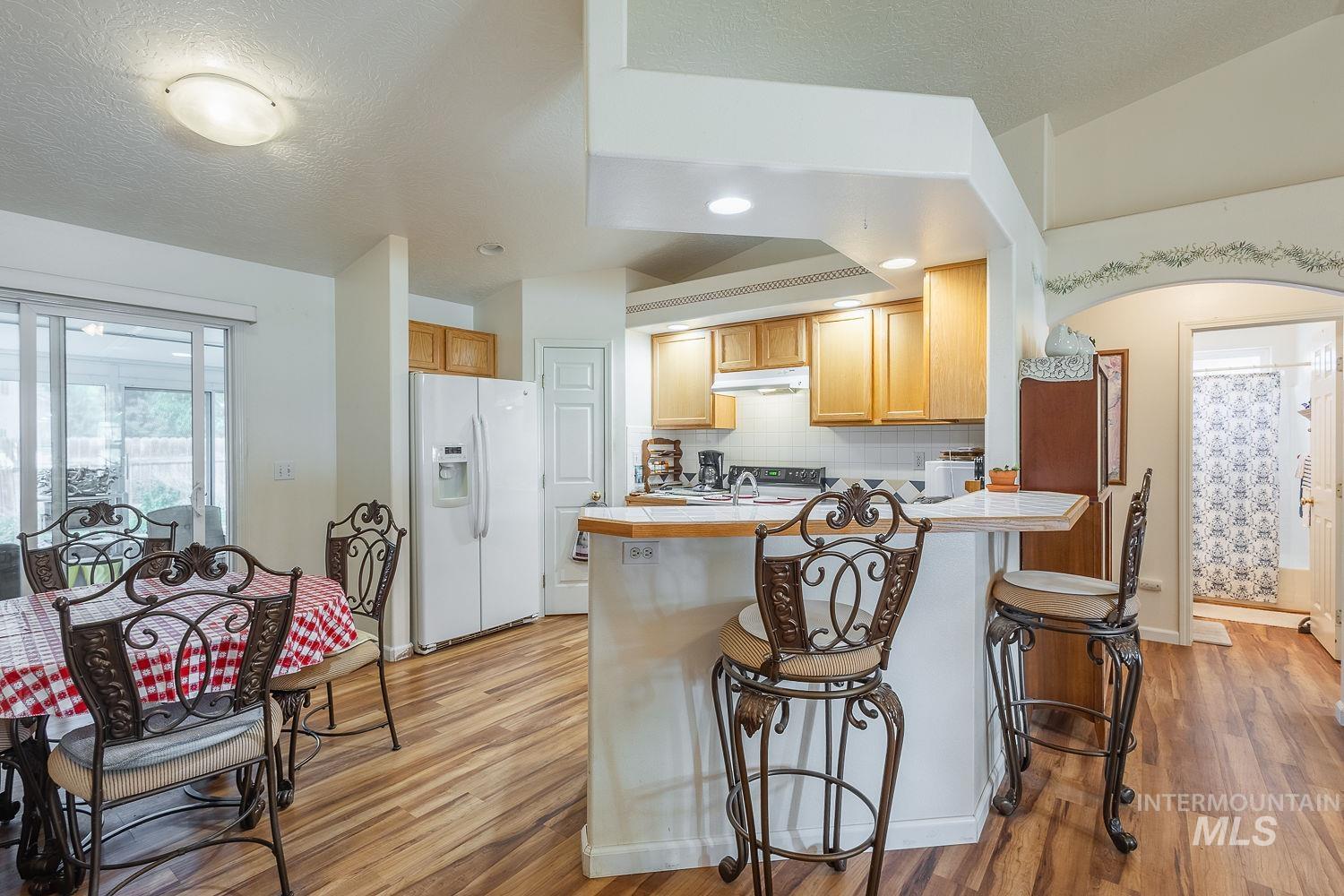 1507 S Willow Creek Property Photo 11