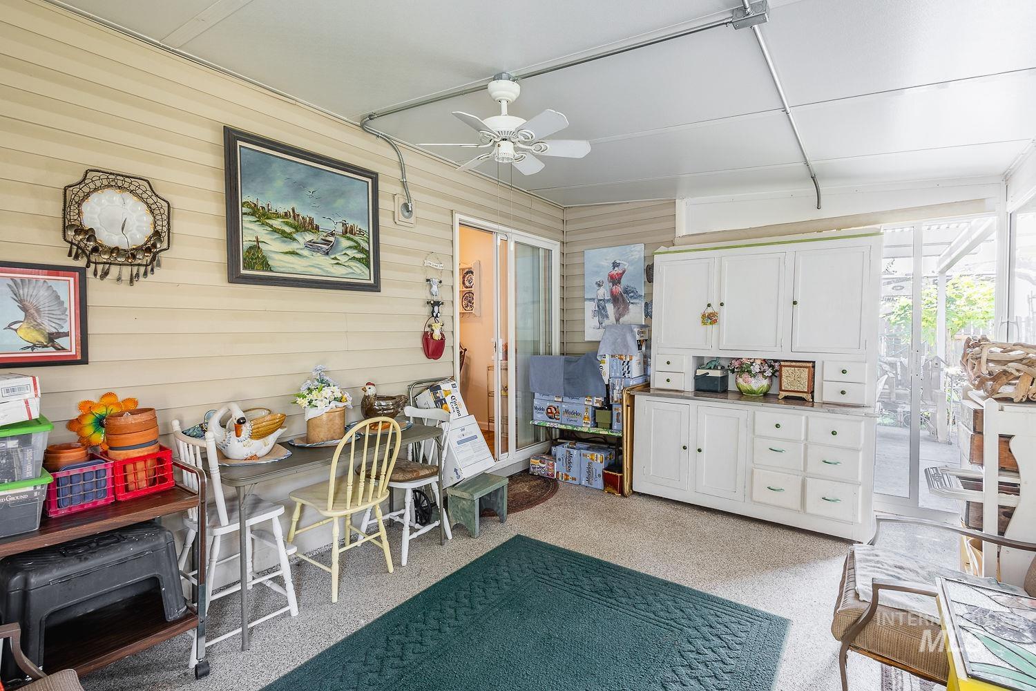 1507 S Willow Creek Property Photo 34