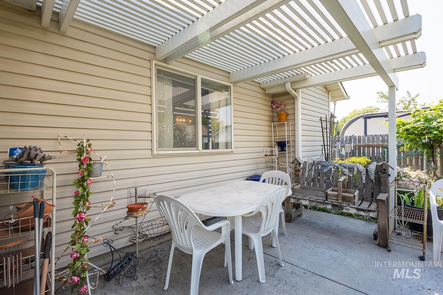 1507 S Willow Creek Property Photo 35
