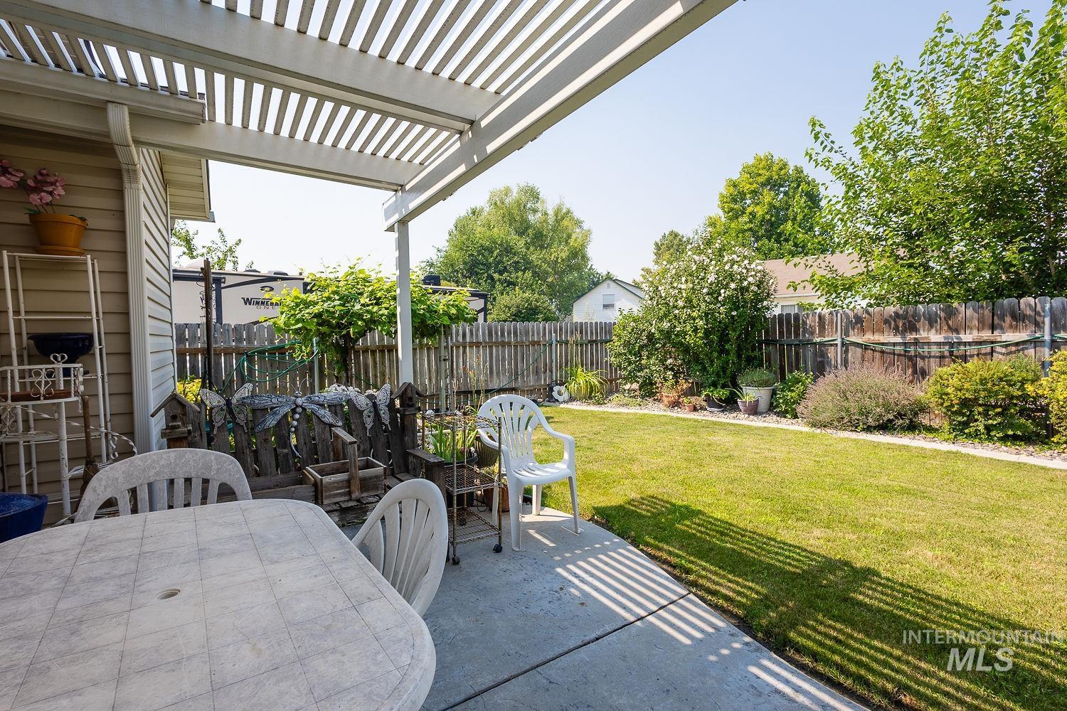 1507 S Willow Creek Property Photo 36