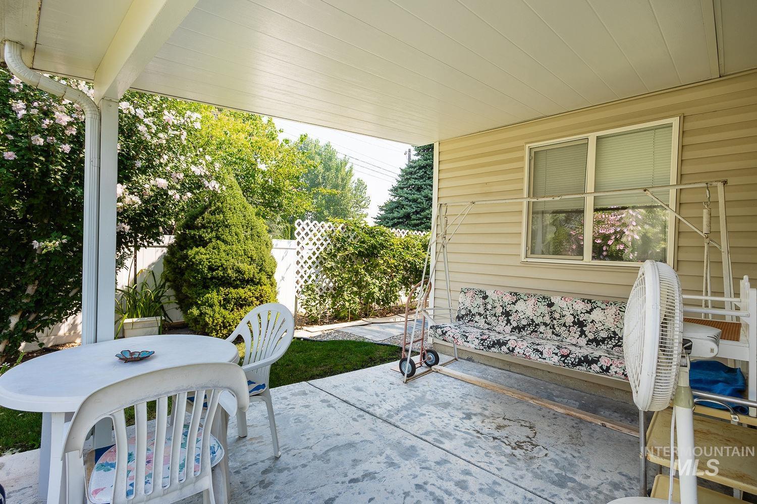 1507 S Willow Creek Property Photo 43