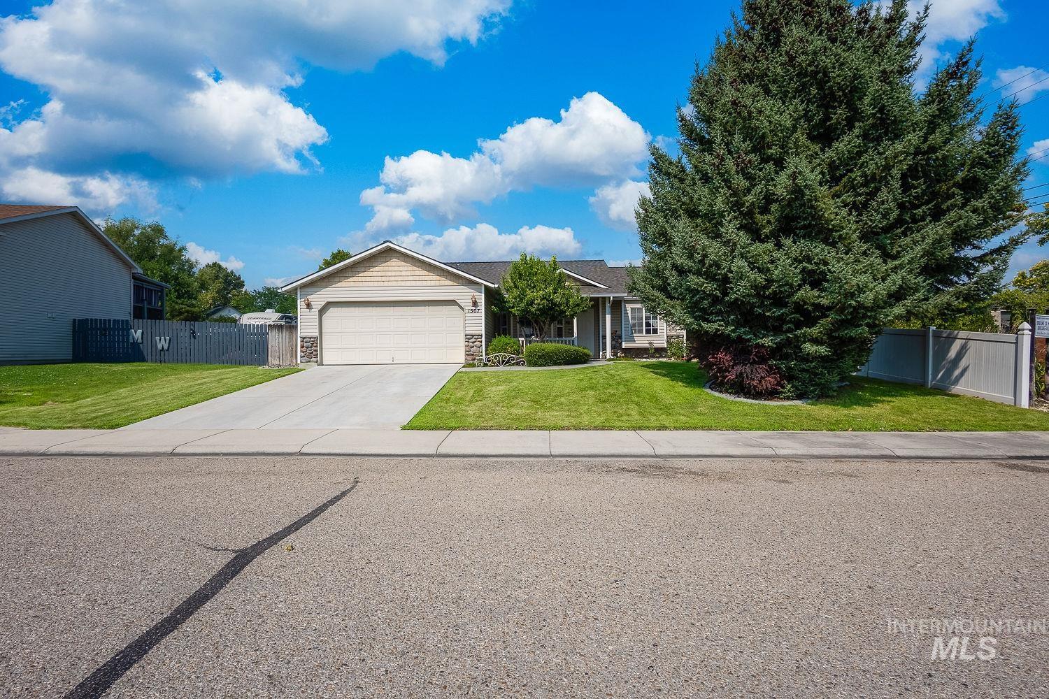 1507 S Willow Creek Property Photo 45