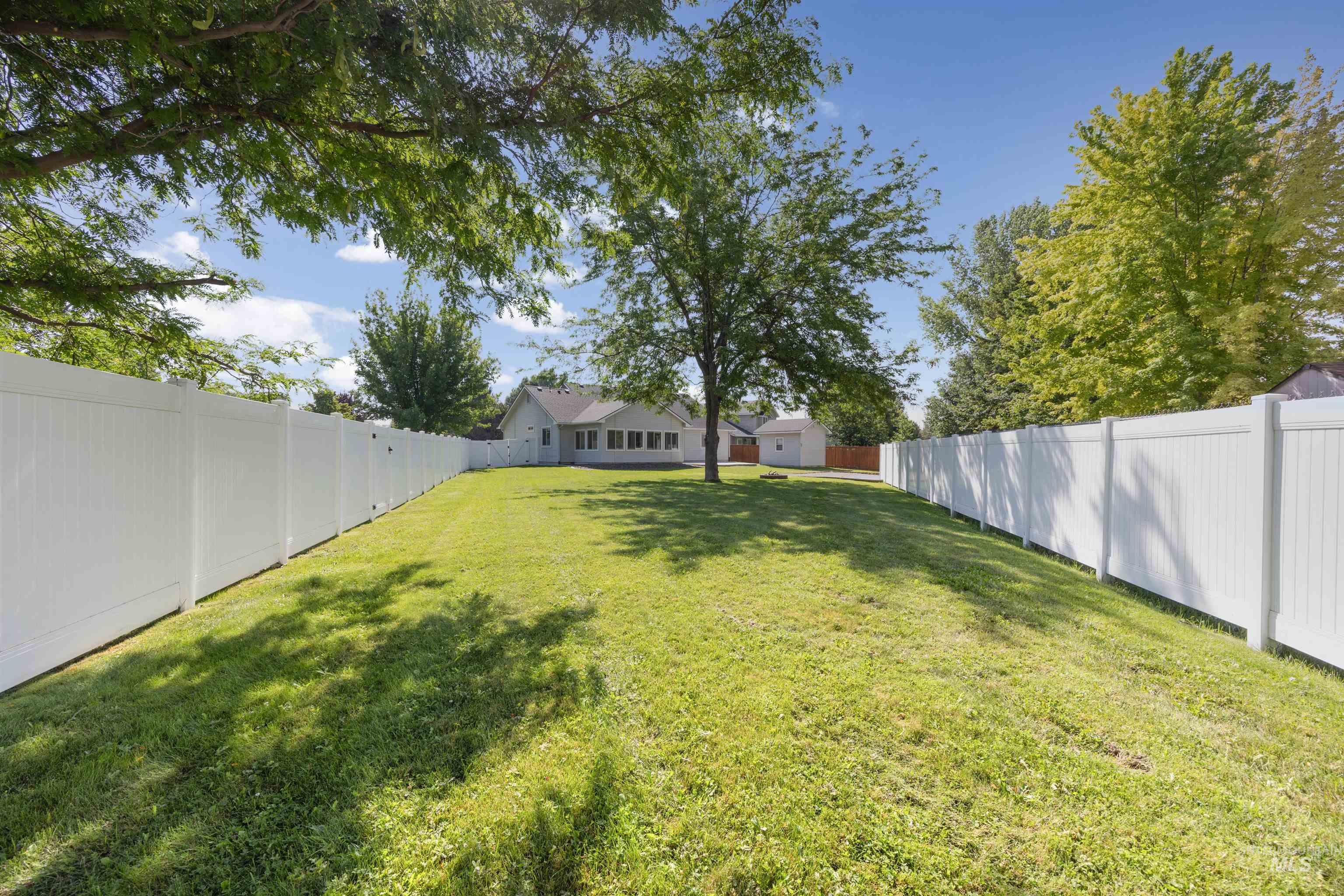 2129 N Cool Springs Ave Property Photo 37
