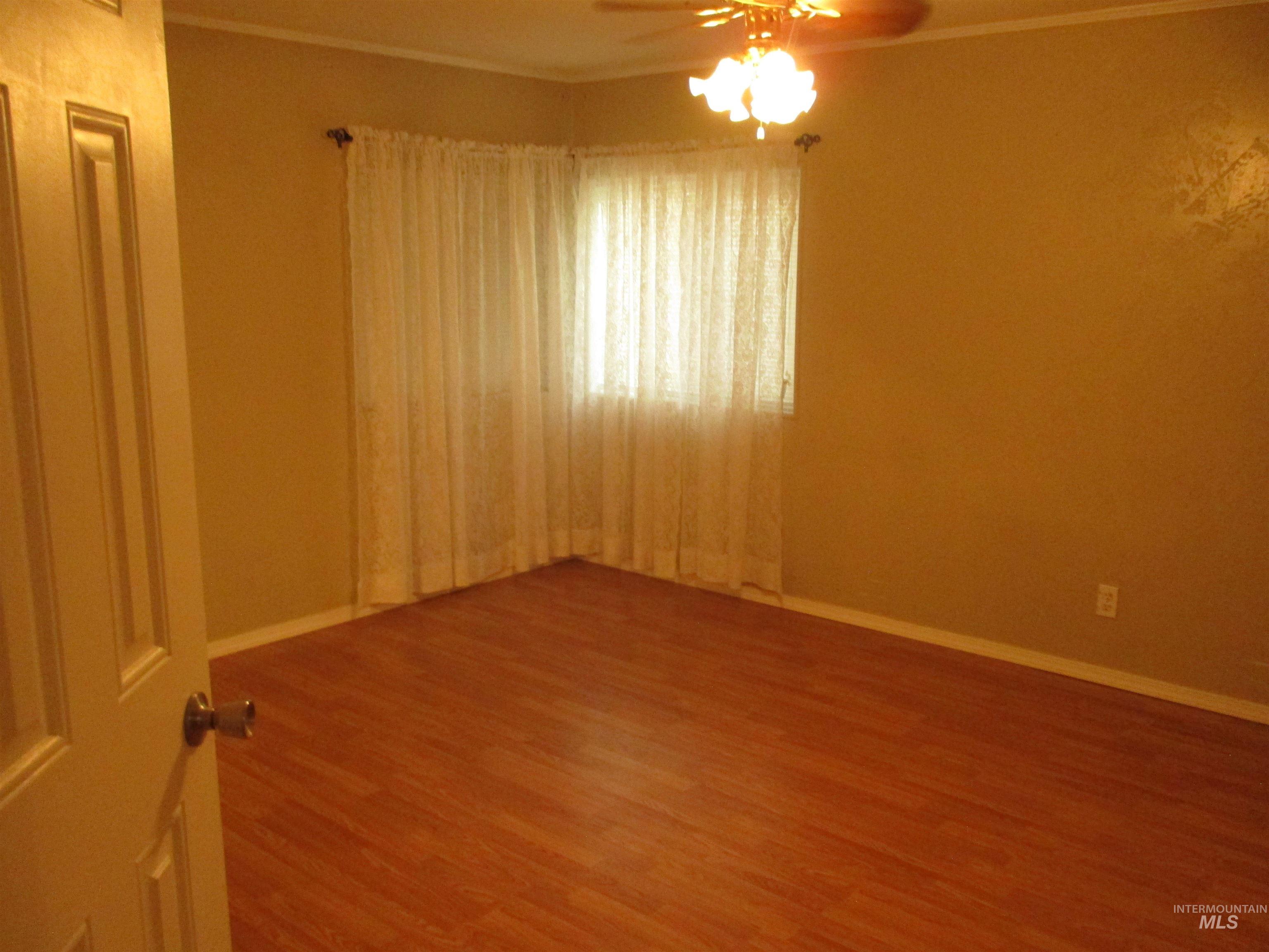 211 Villa Circle Property Photo 4