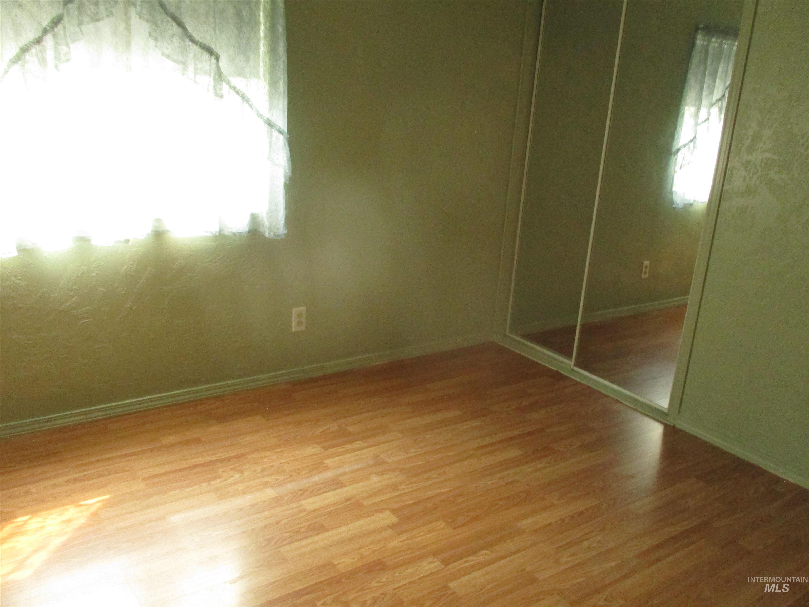 211 Villa Circle Property Photo 6