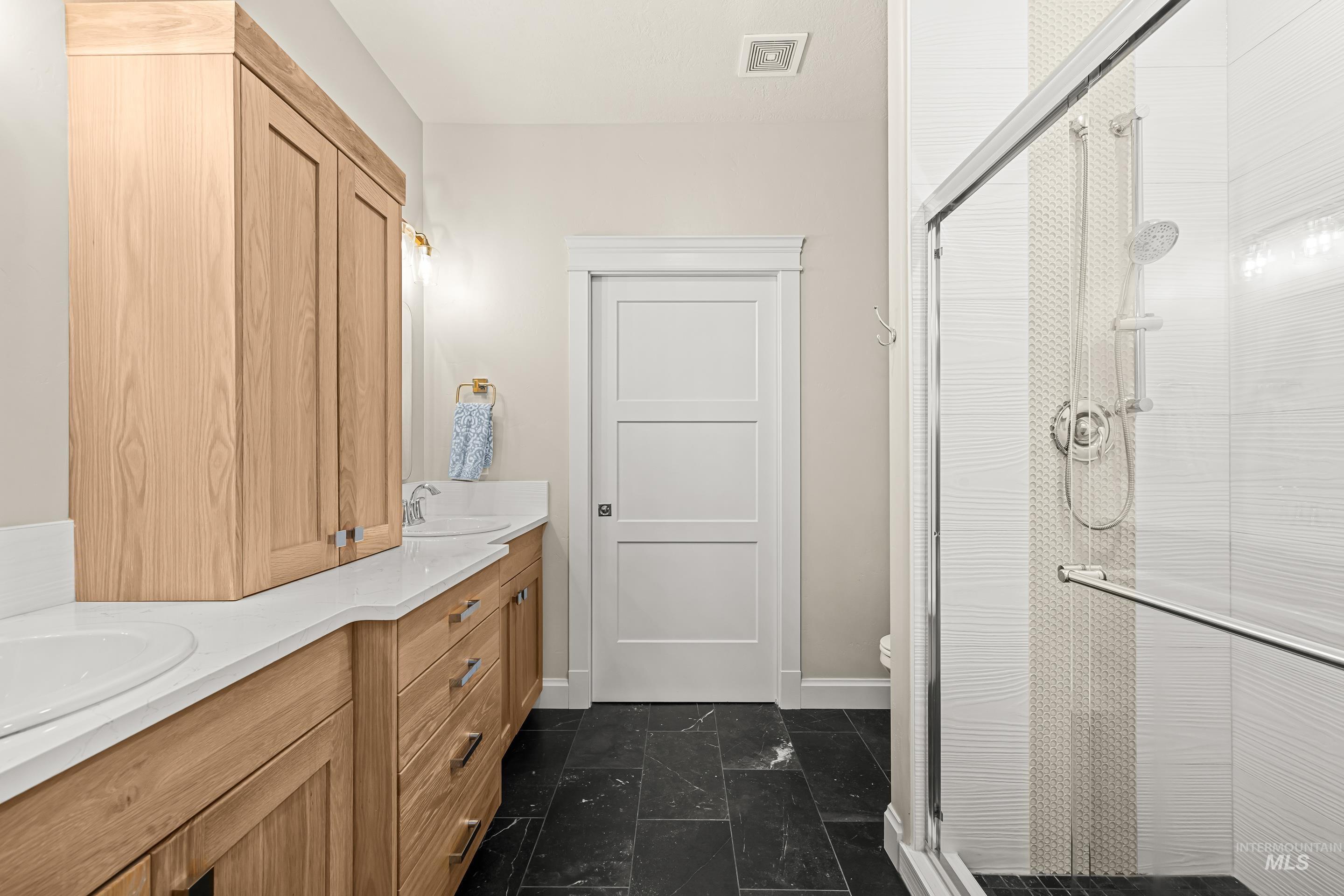 18046 N Fallspring Pl Property Photo 26