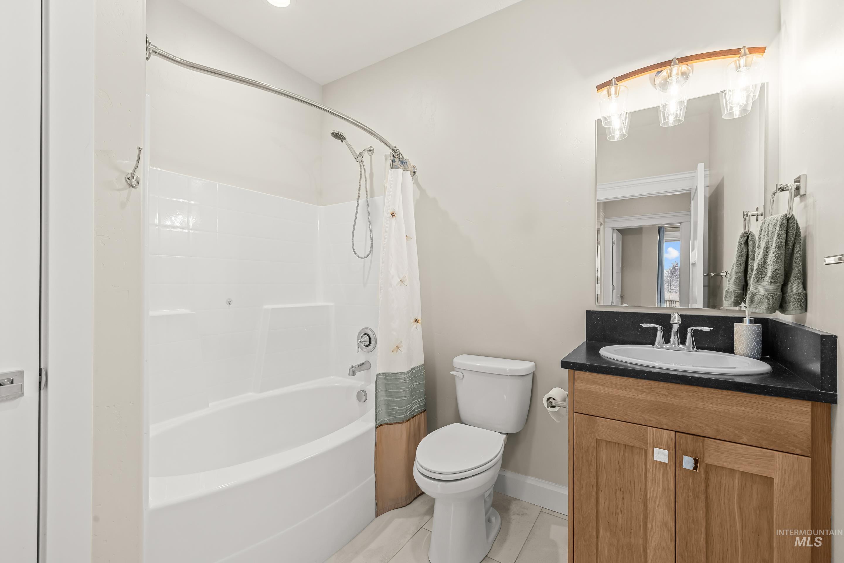 18046 N Fallspring Pl Property Photo 31