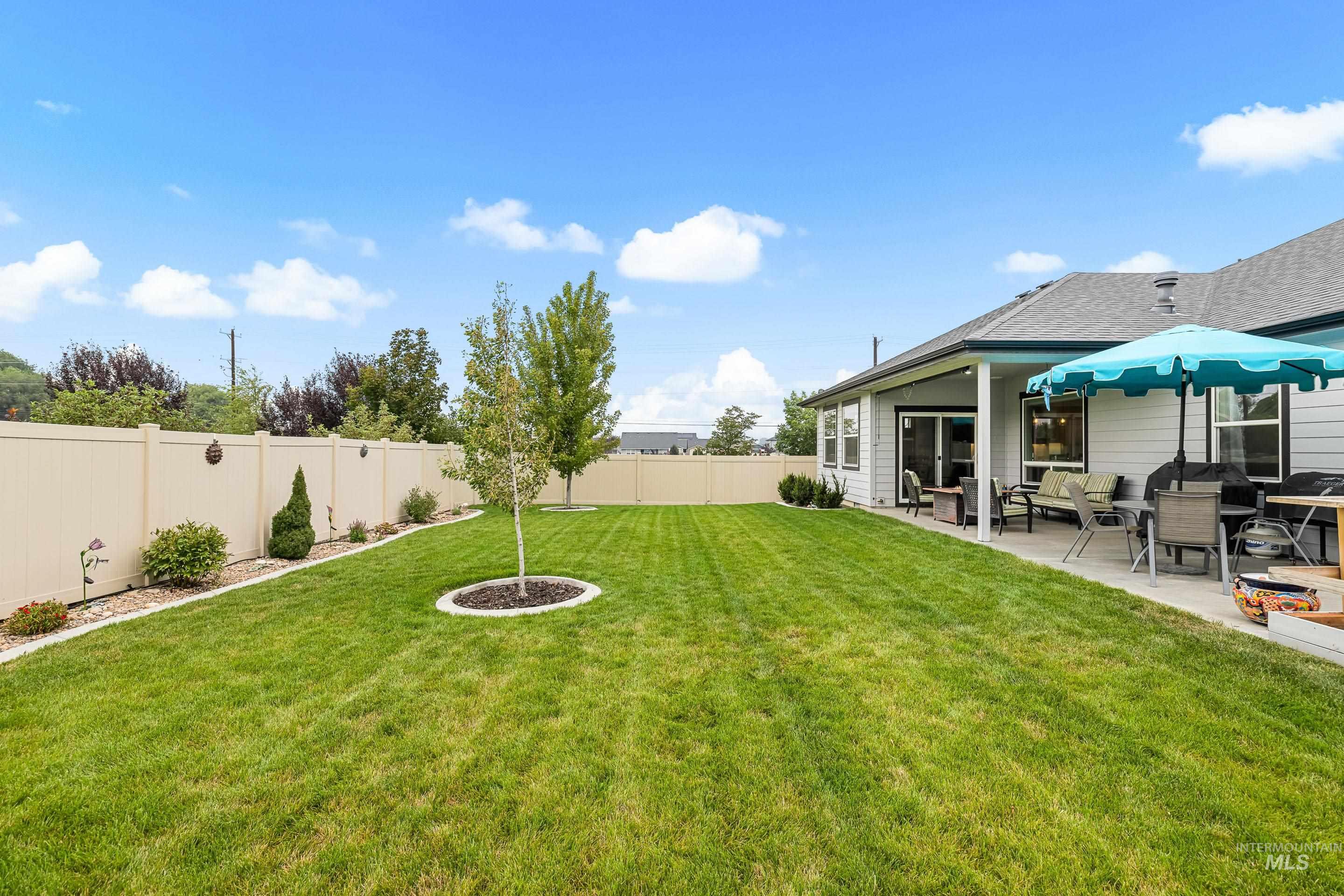 18046 N Fallspring Pl Property Photo 43
