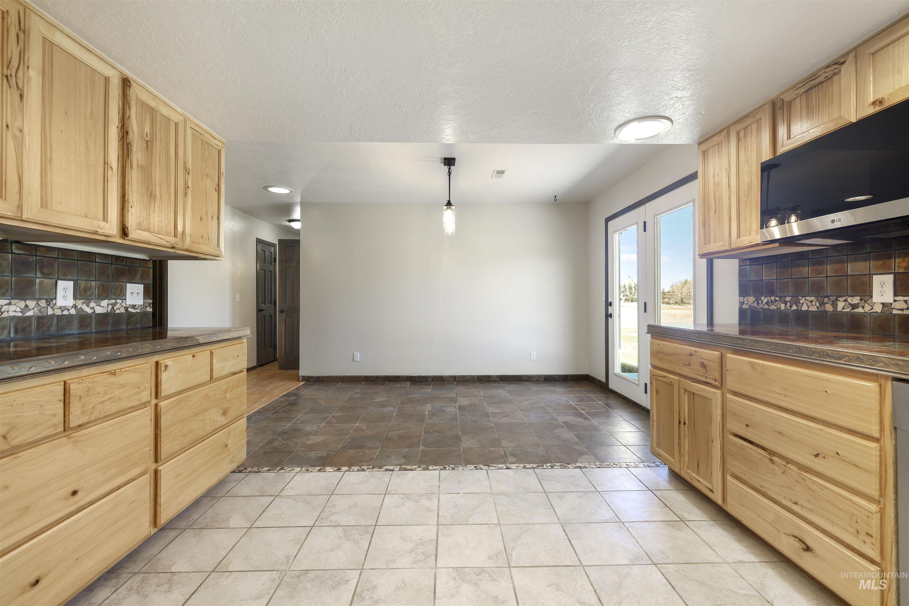 77 Horseshoe Circle Property Photo 15