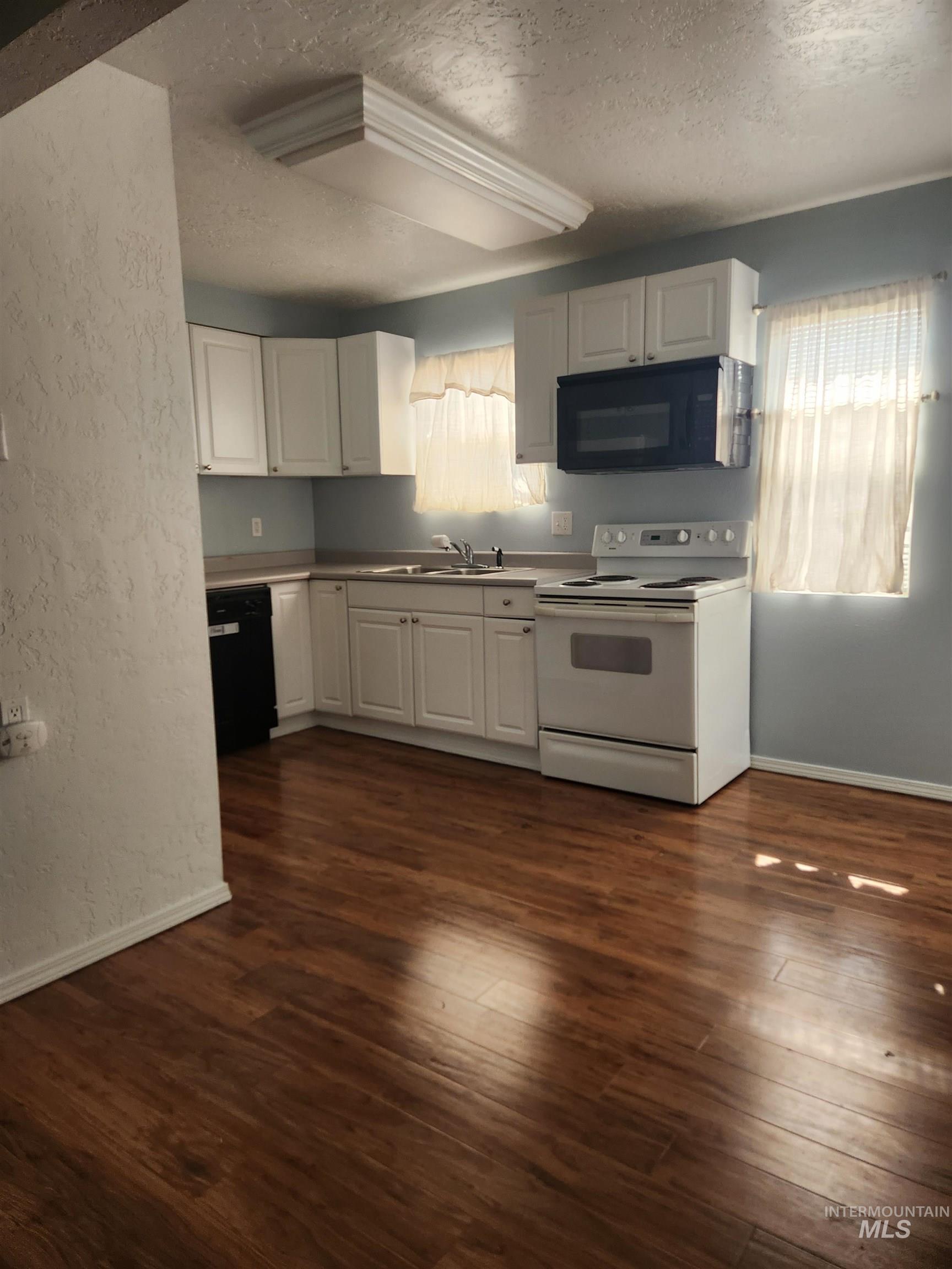 313 Baker Drive Property Photo 7
