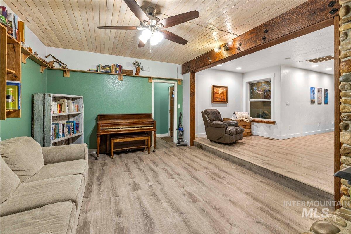 6712 Stage Coach Rd Property Photo 11