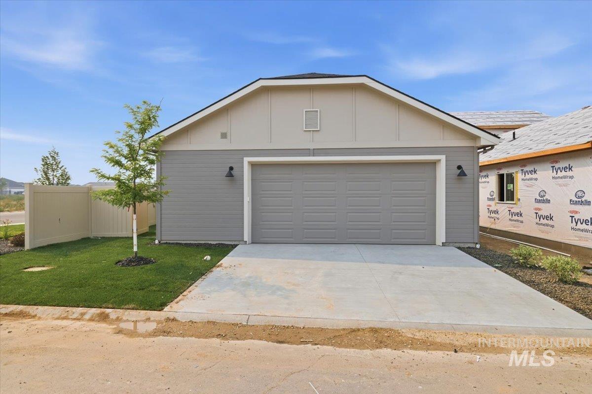 1410 E Zapala St. Property Photo 35