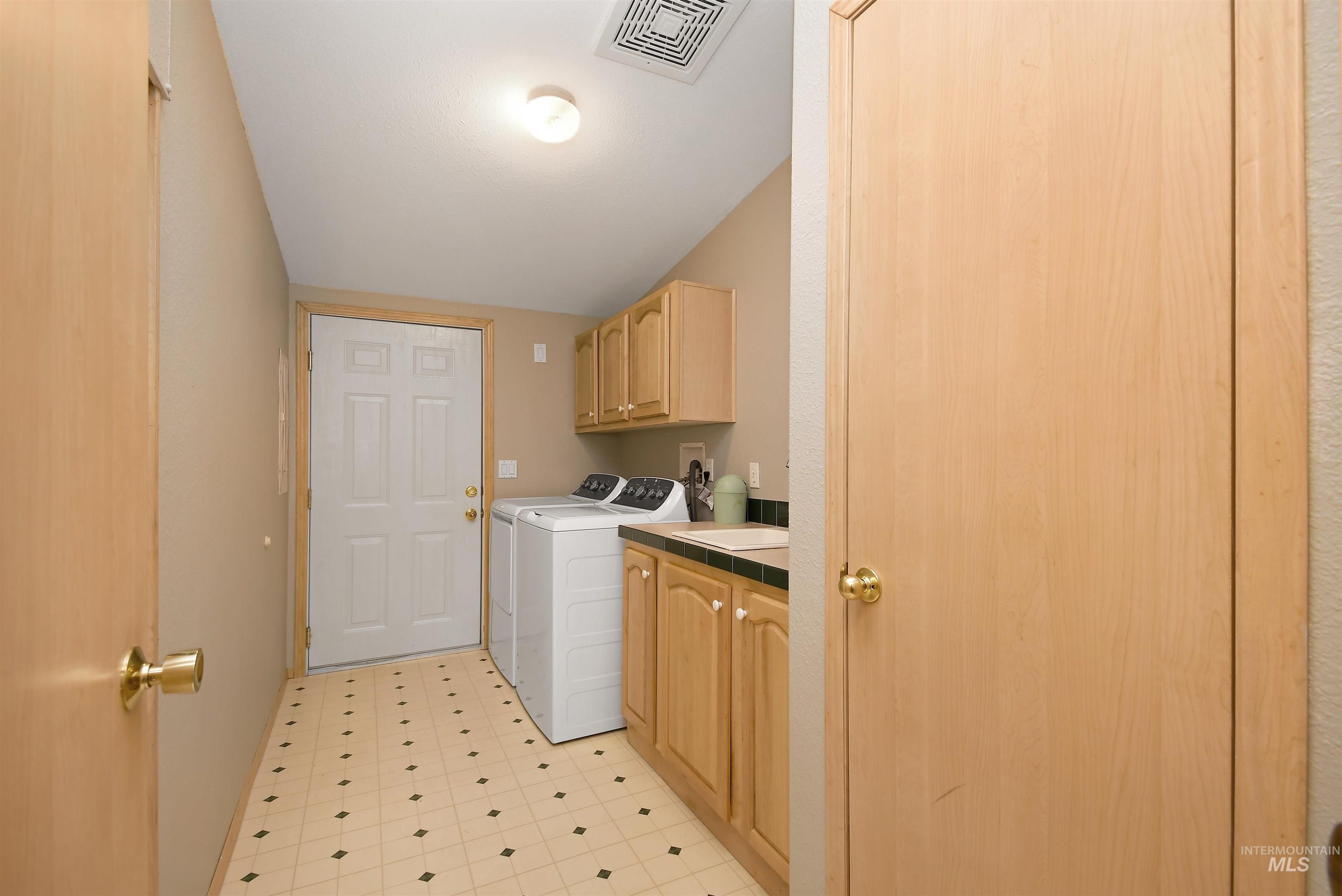11375 Timber Butte Rd Property Photo 34