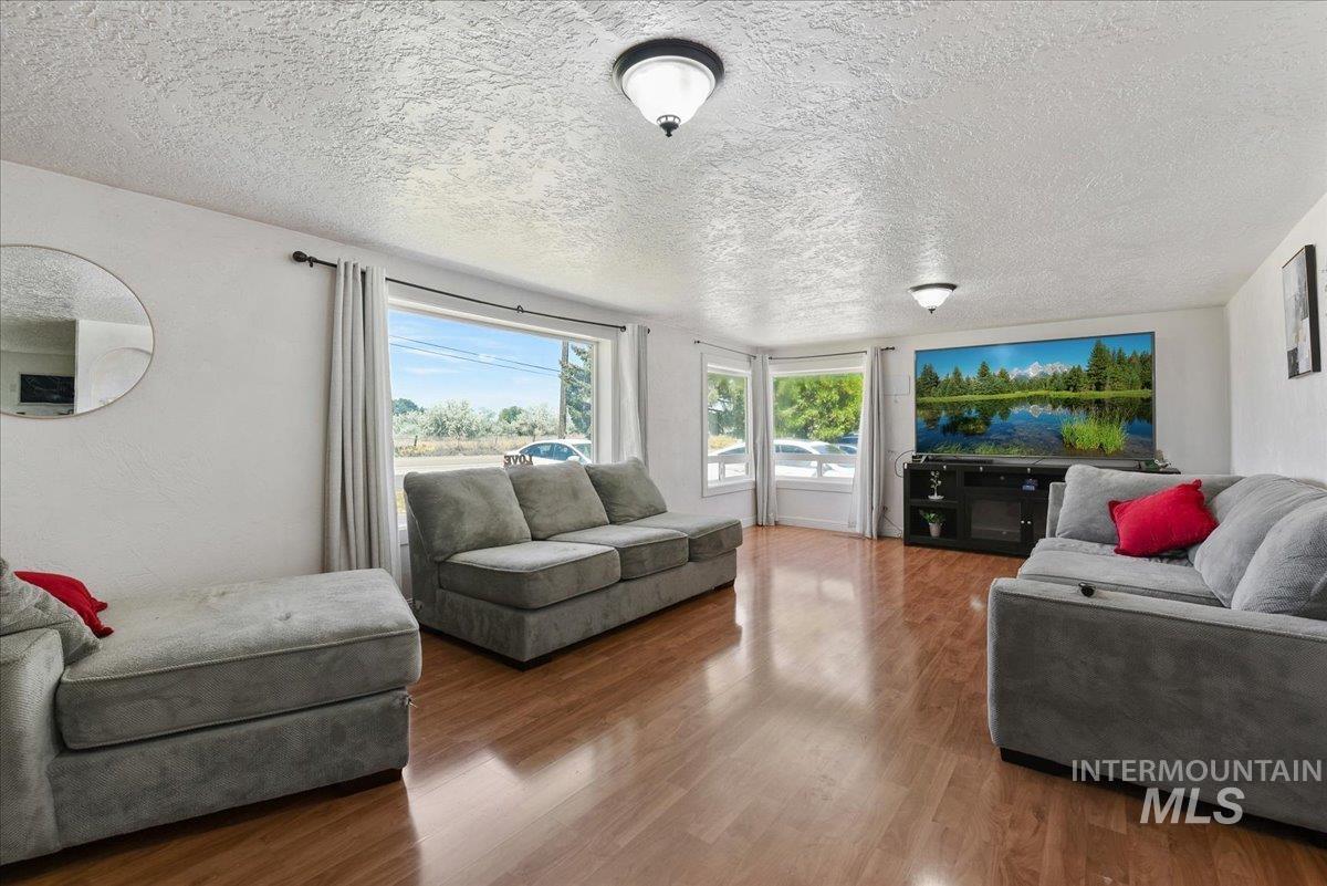3819 S Montana Property Photo 4
