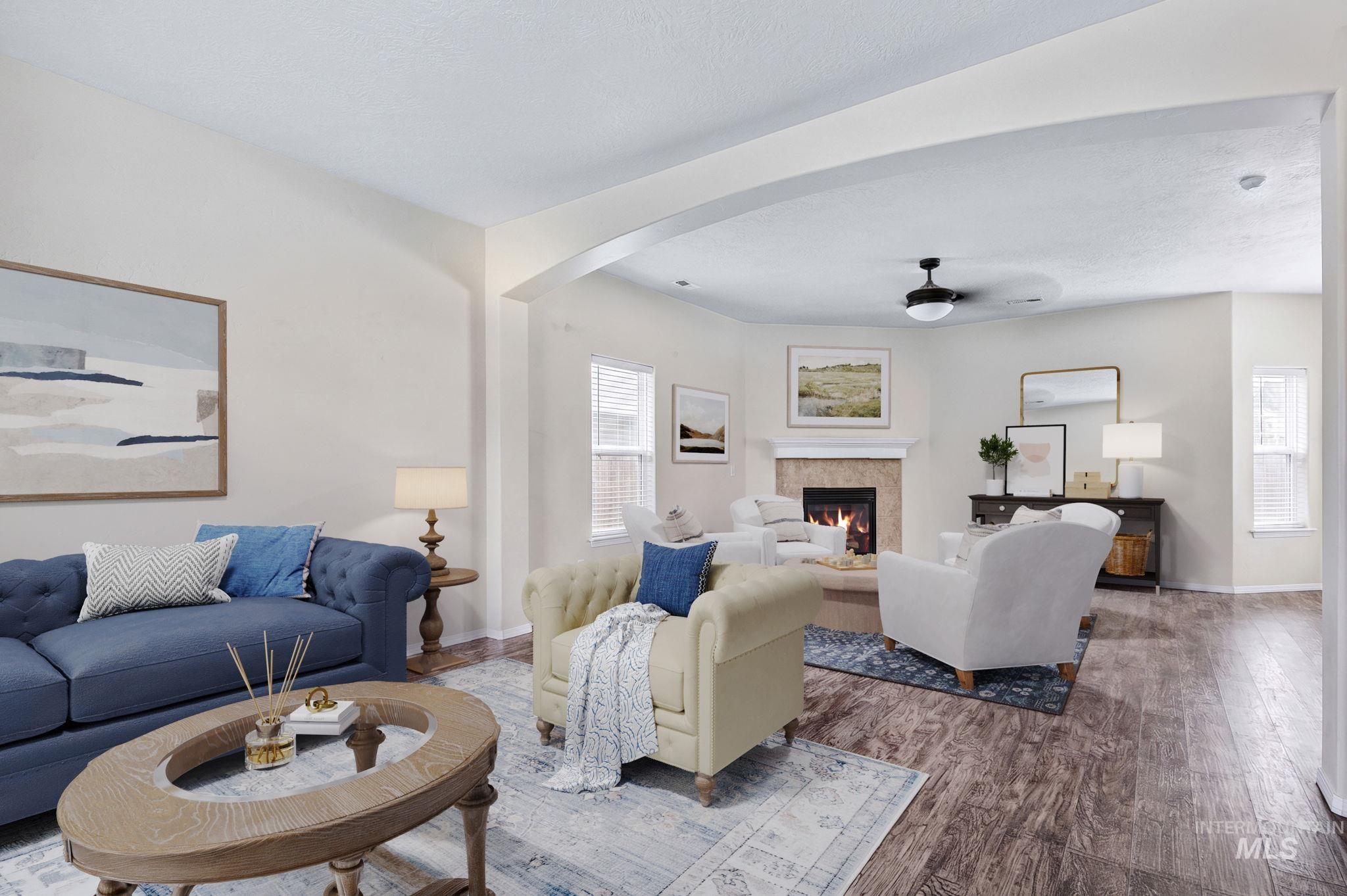 19044 Kenney Way Property Photo 7