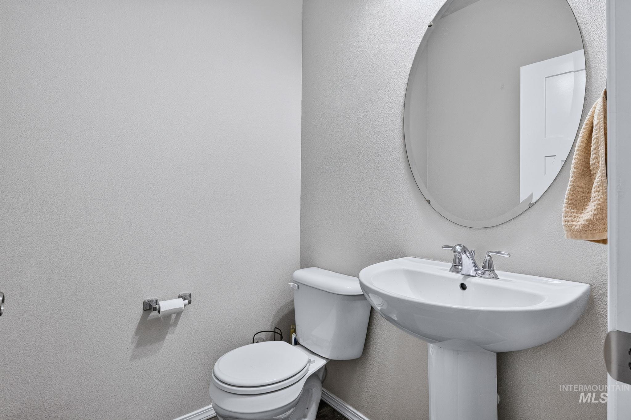 19044 Kenney Way Property Photo 18