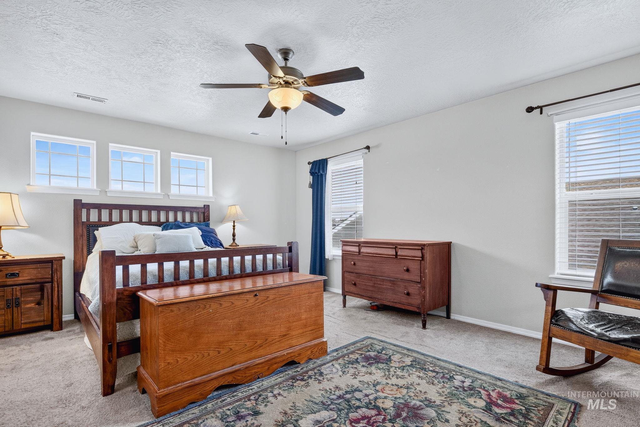 19044 Kenney Way Property Photo 19